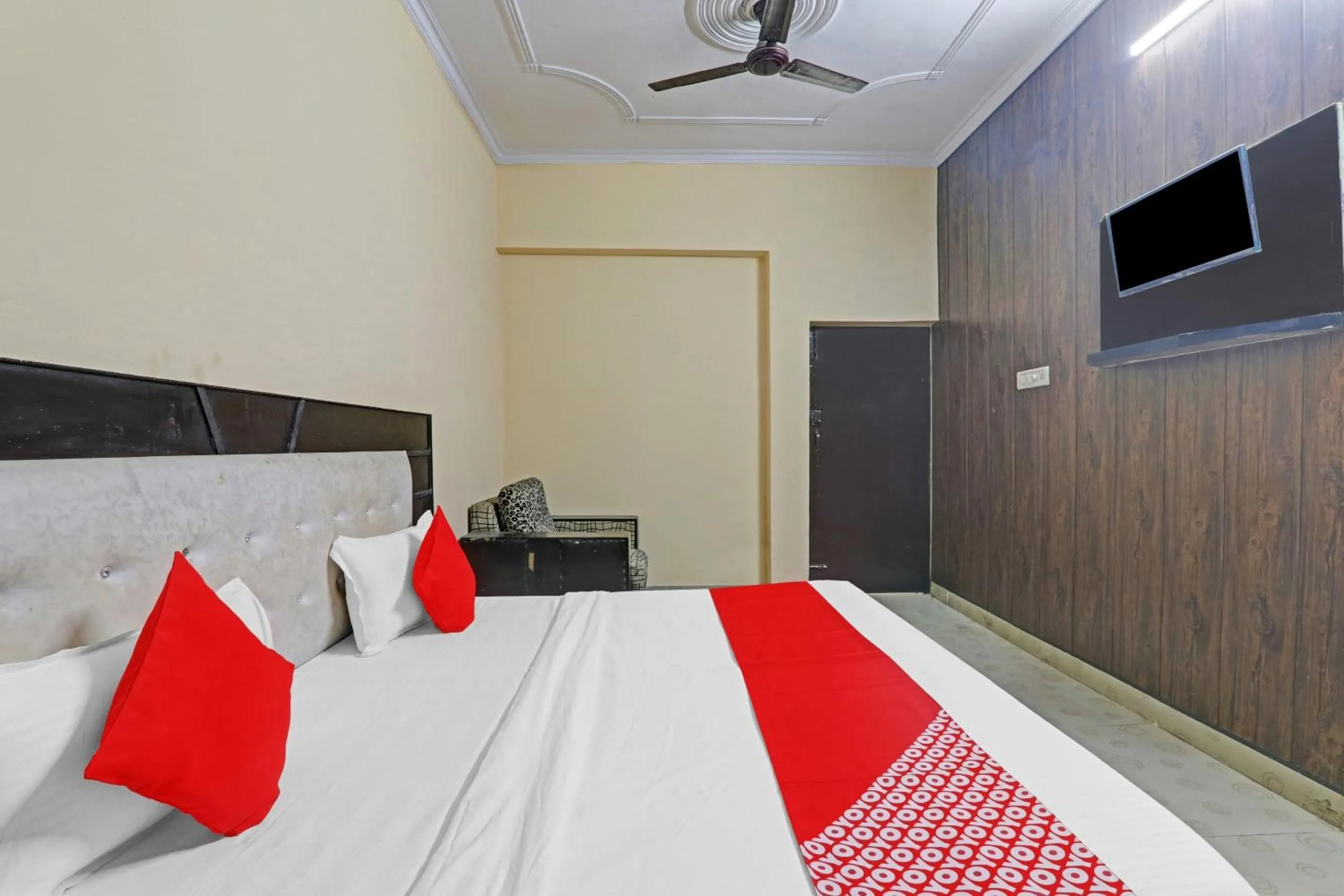 Bedroom, Bed in Hotel O Four Square