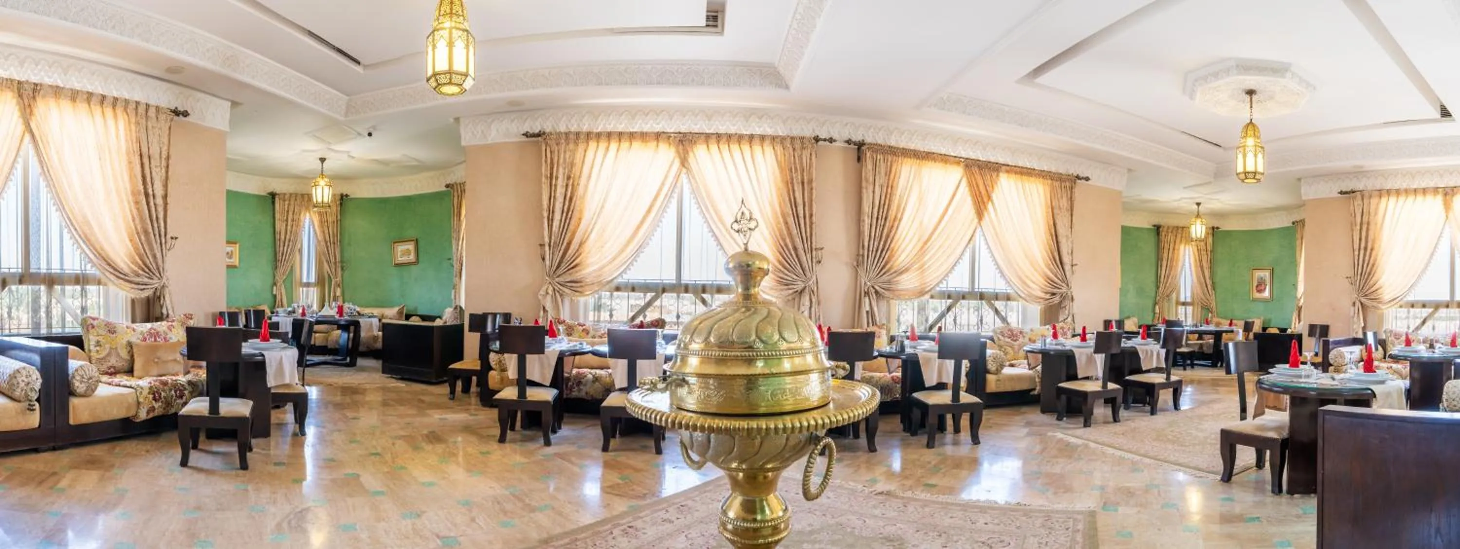 Restaurant/places to eat in Palais Du Desert Hotel & Spa