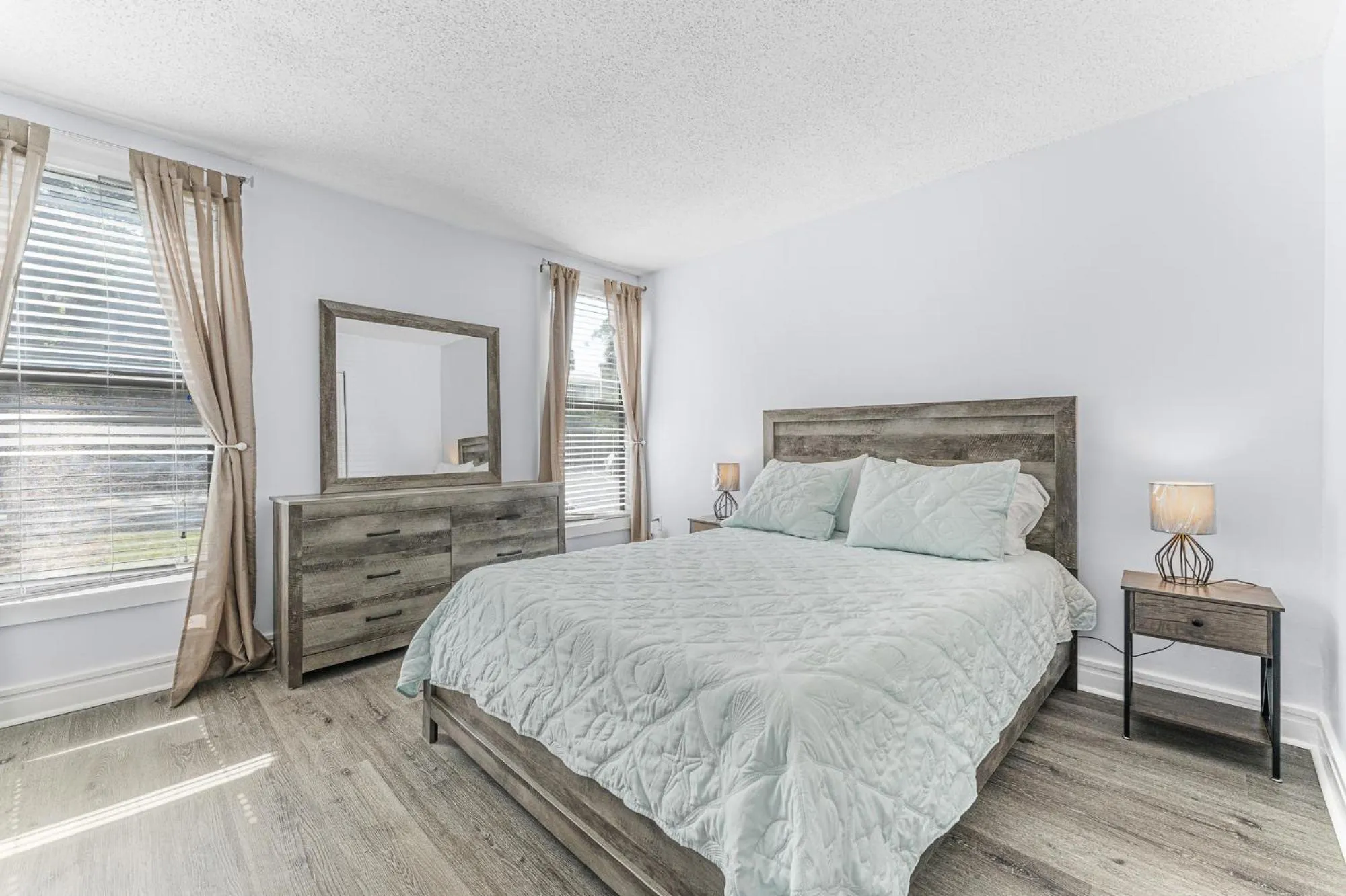 Property building, Bed in Xanadu A1