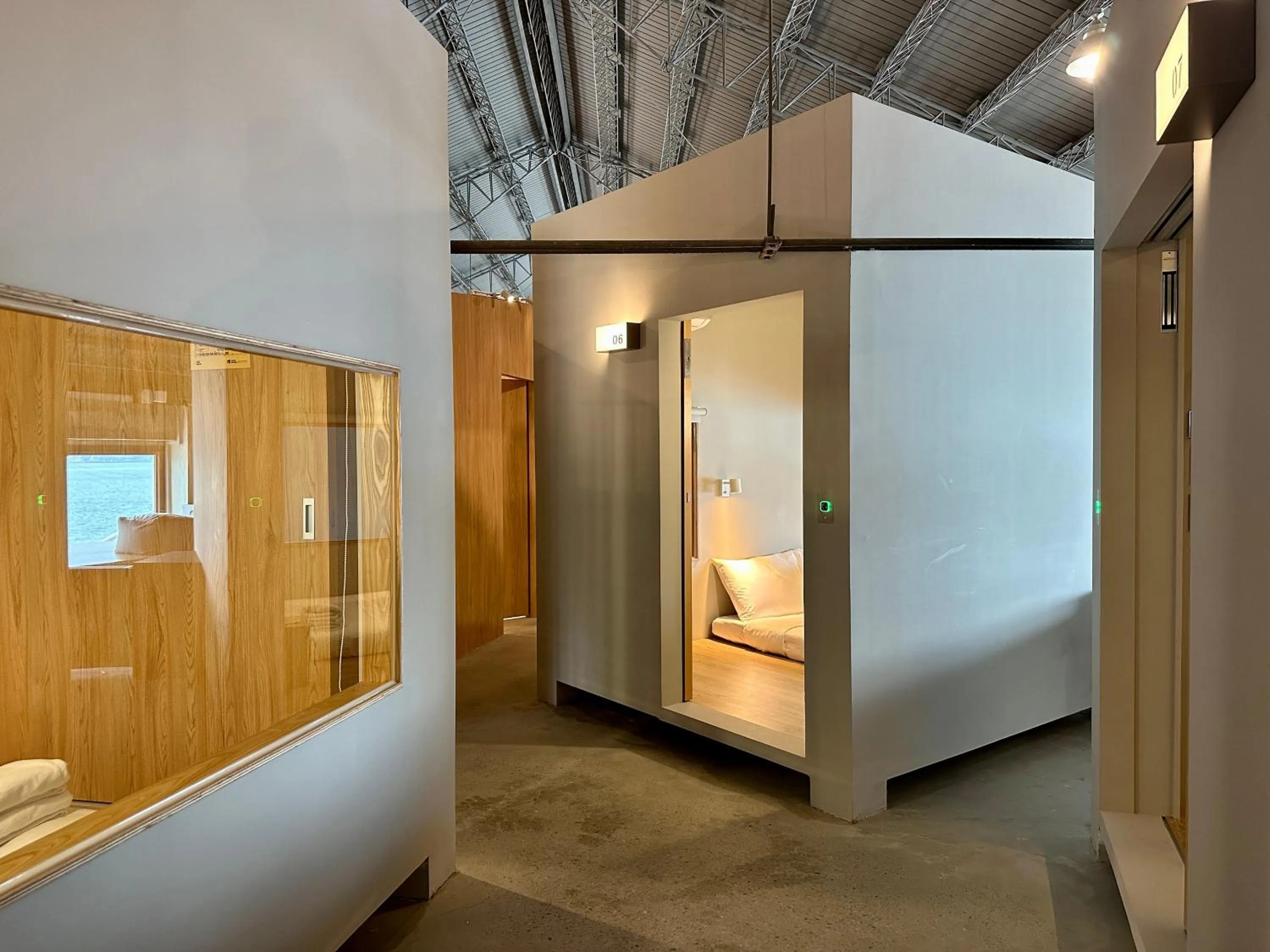 Property building, Bed in KW2 Hostel