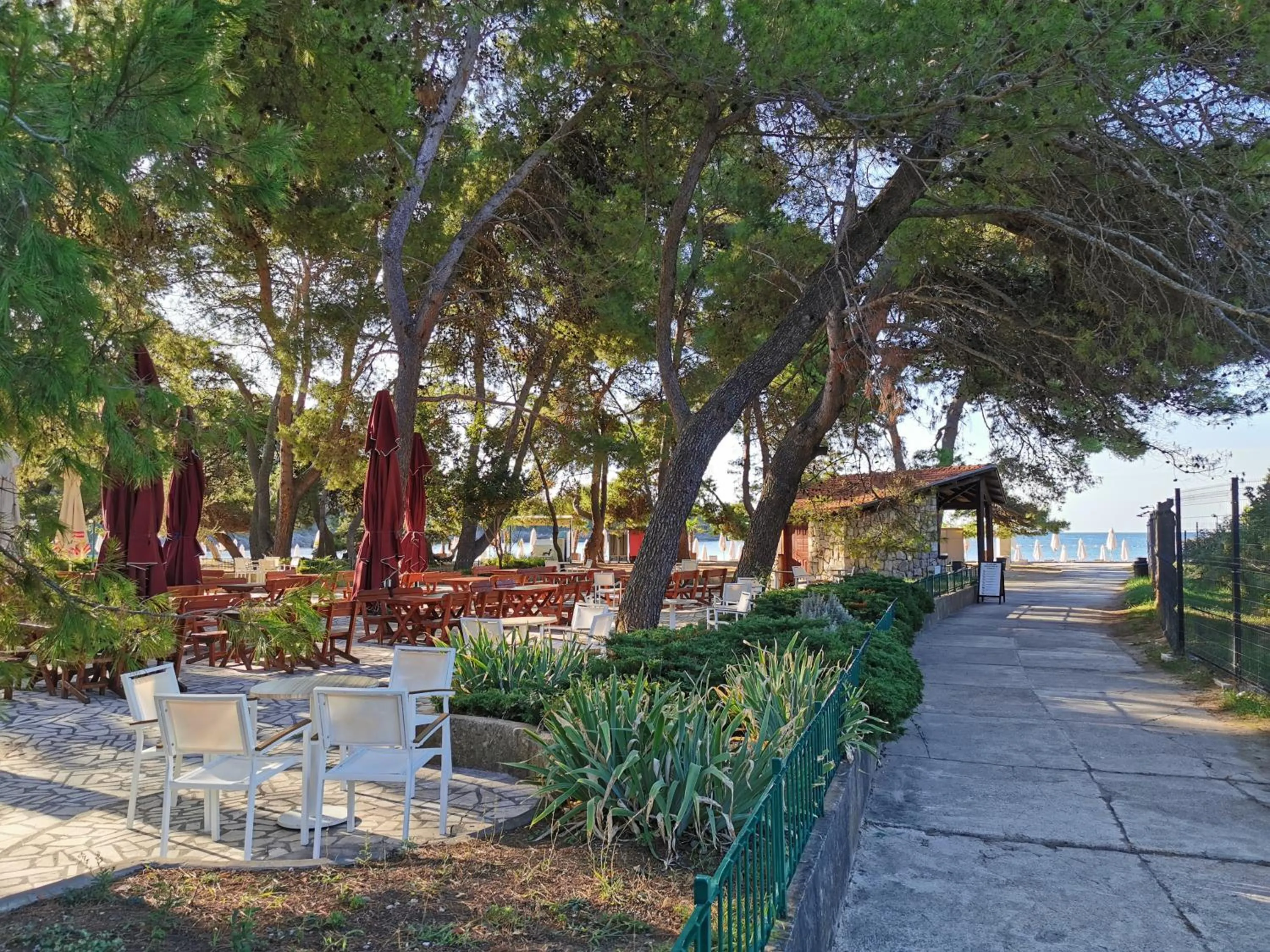 Patio in Maki Apartments - Plavi Horizonti Beach