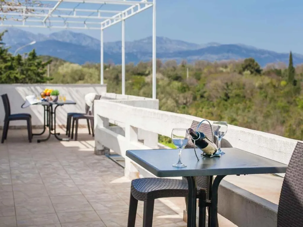 Maki Apartments - Plavi Horizonti Beach