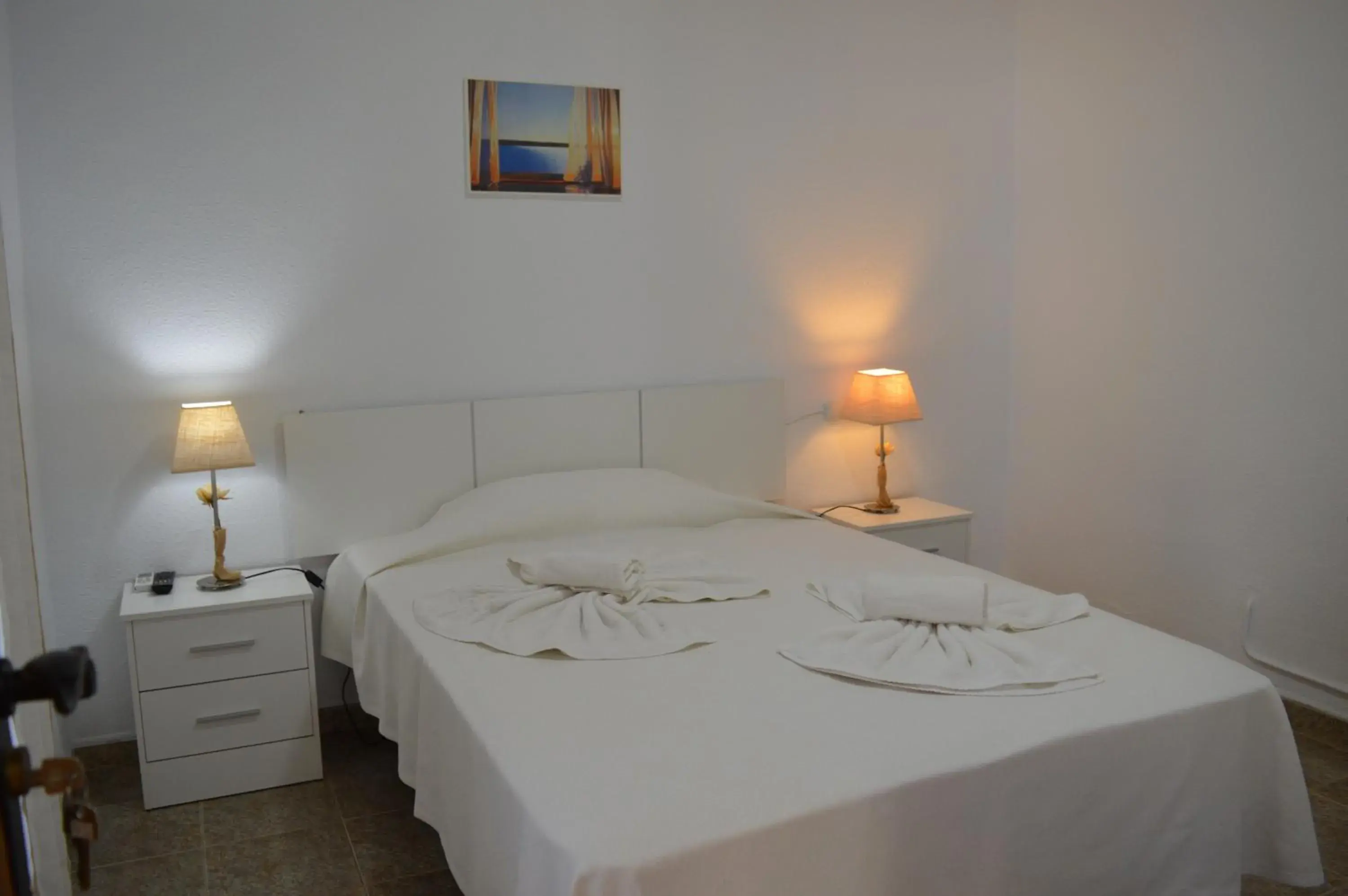 Family Room with Shared Bathroom in Nuevo Hotel Capitolio Family Room with Shared Bathroom in Nuevo Hotel Capitolio