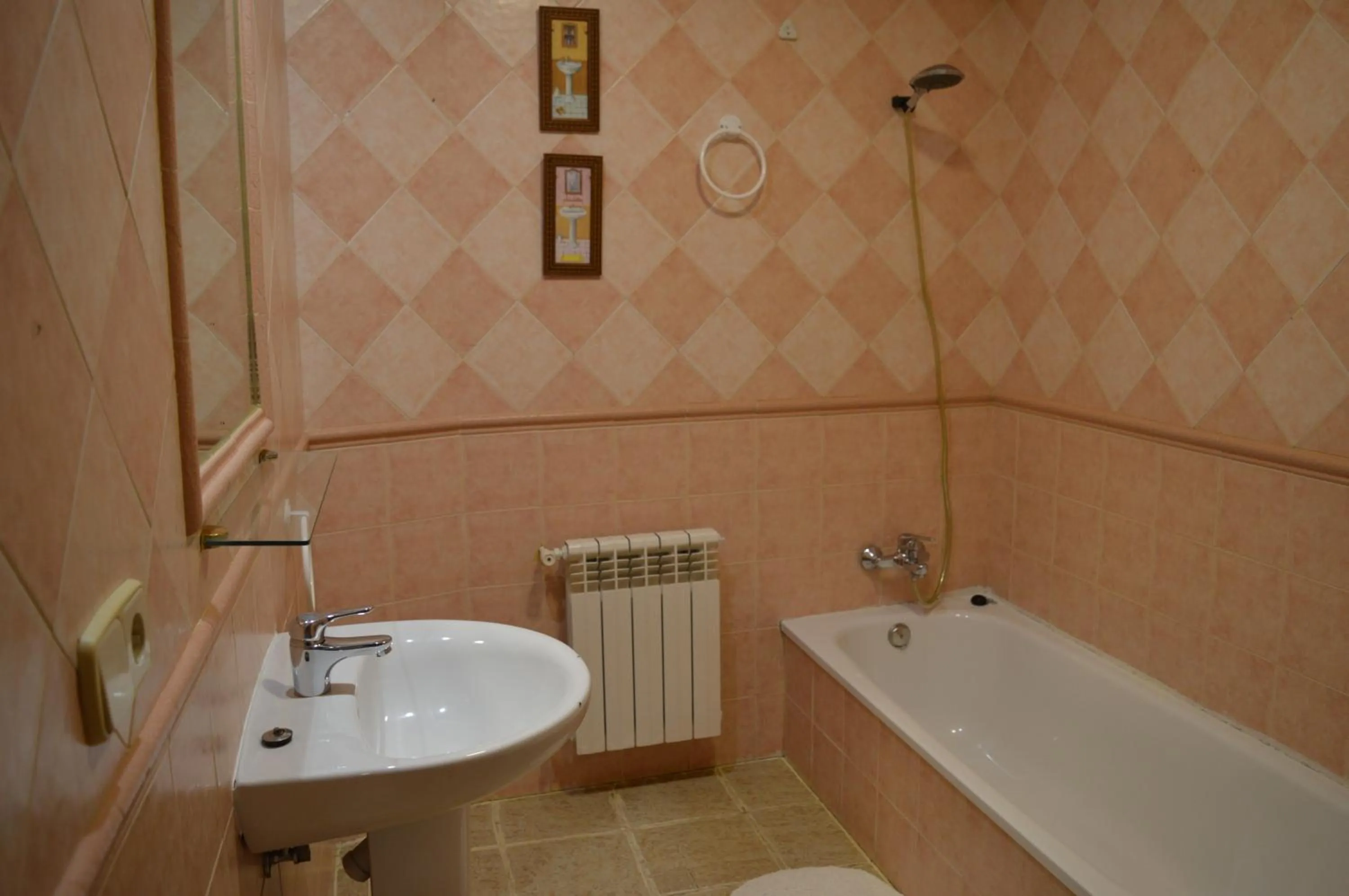 Toilet in Nuevo Hotel Capitolio