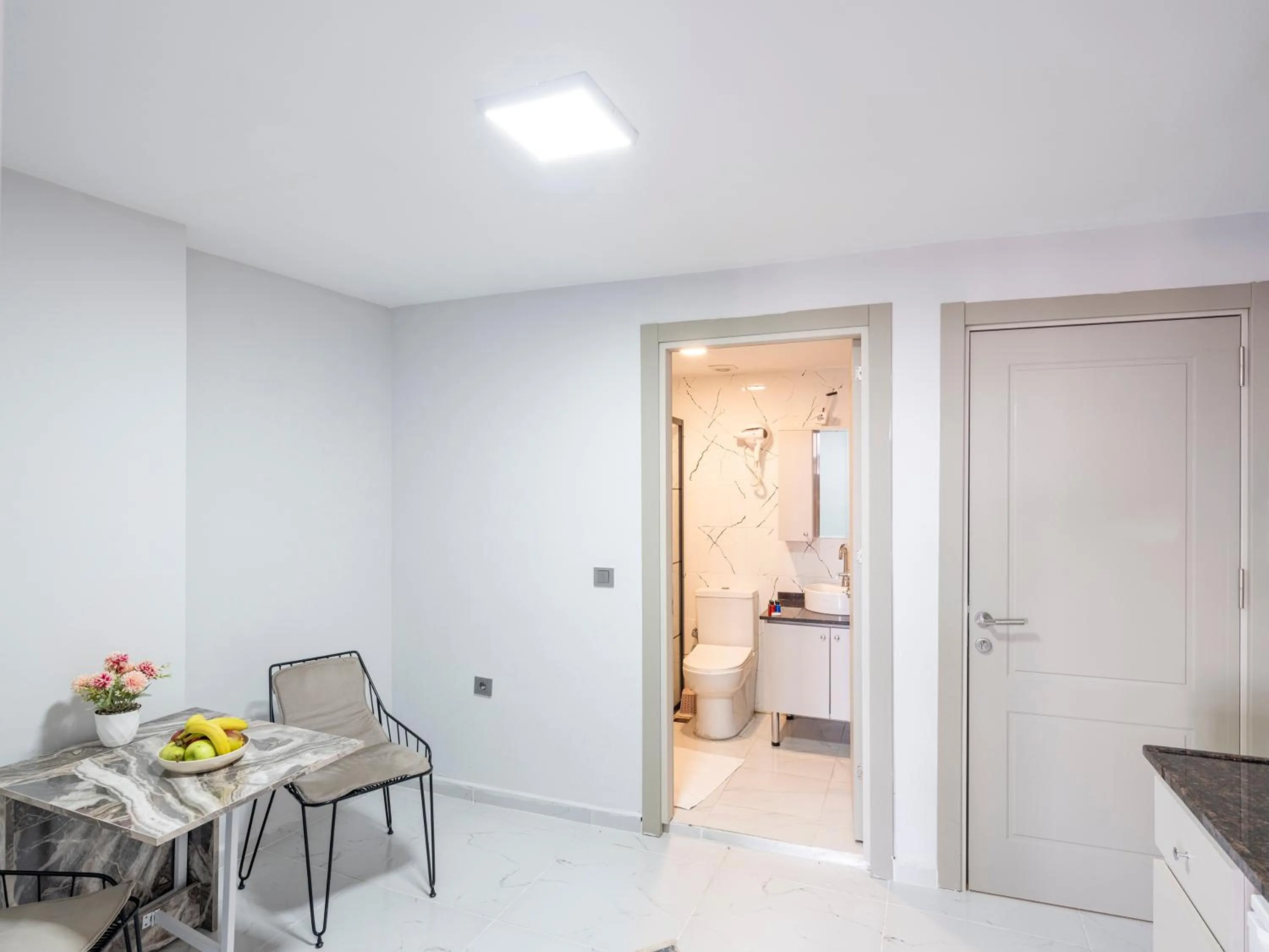 Dining area in The Red Tent Suite 23