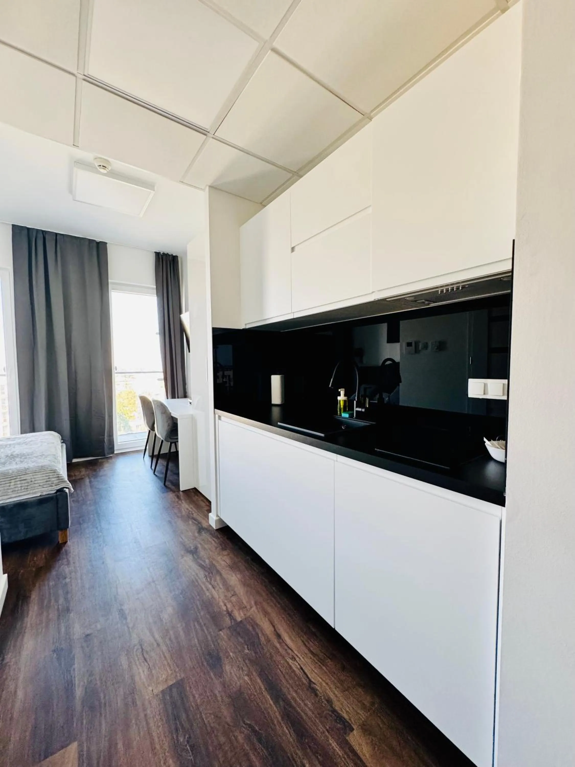 Kitchen or kitchenette, Bed in Vola Palace