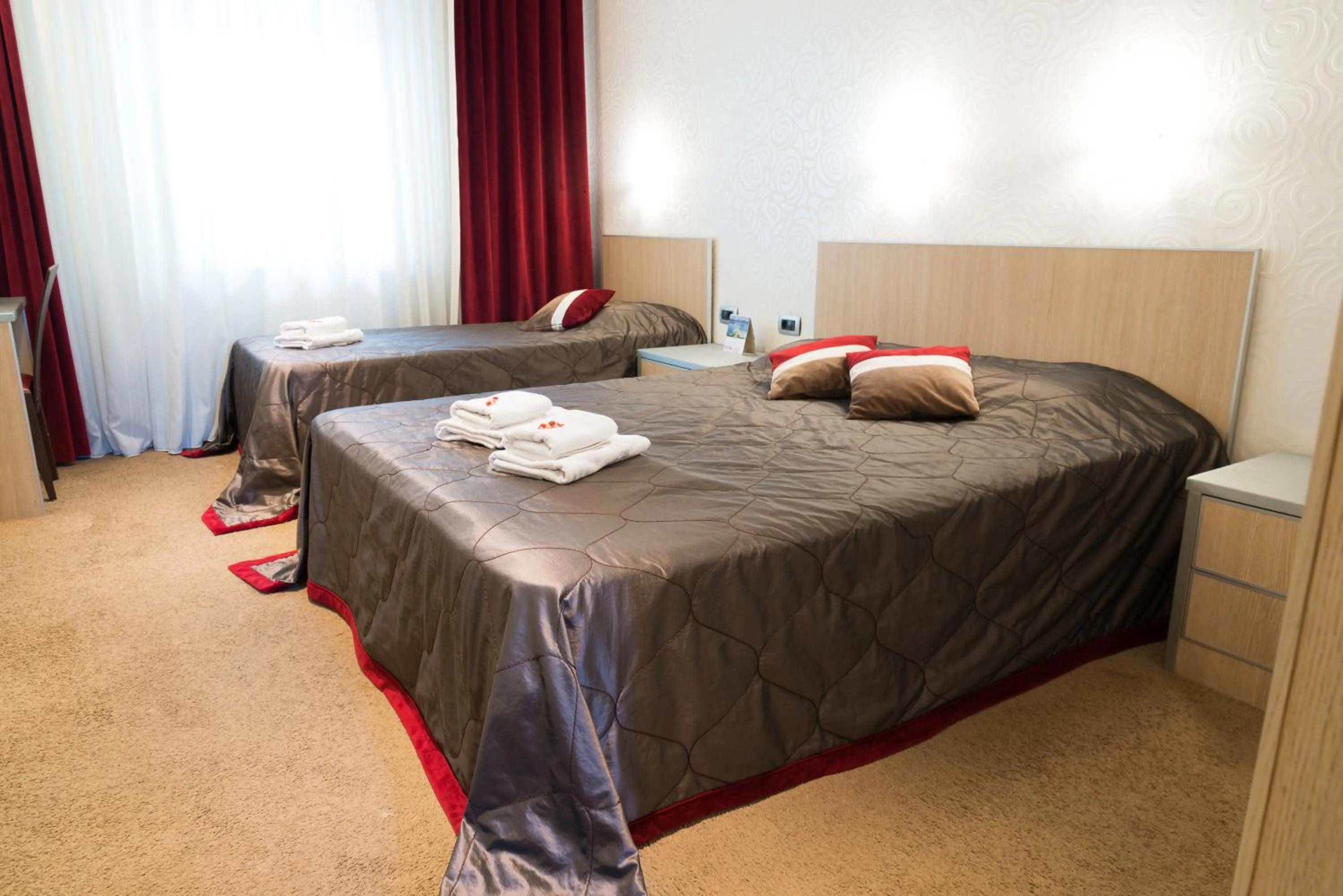 Bed in Garni Hotel Vigor - EV station