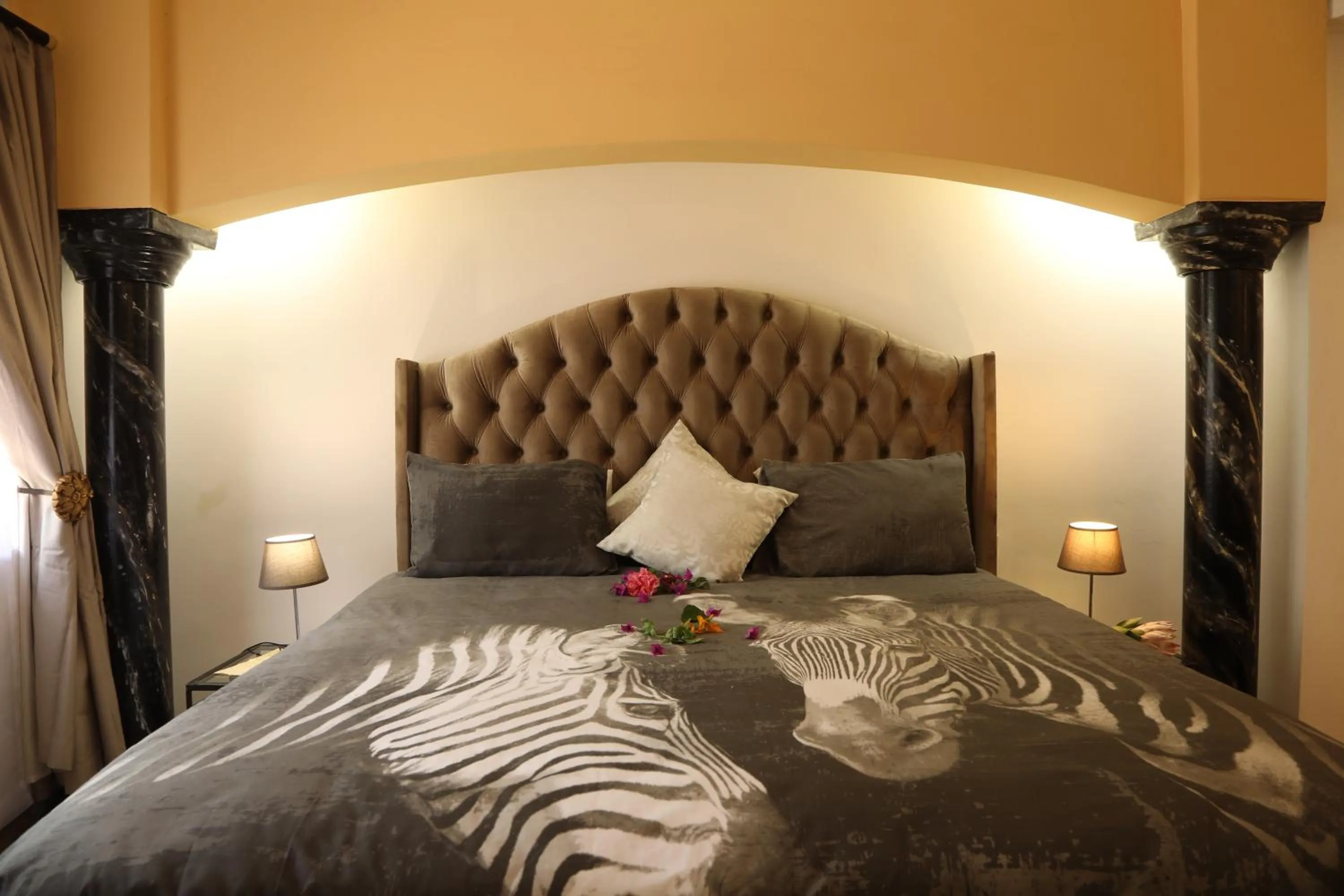 Bedroom, Bed in Villa Ticino Guest House