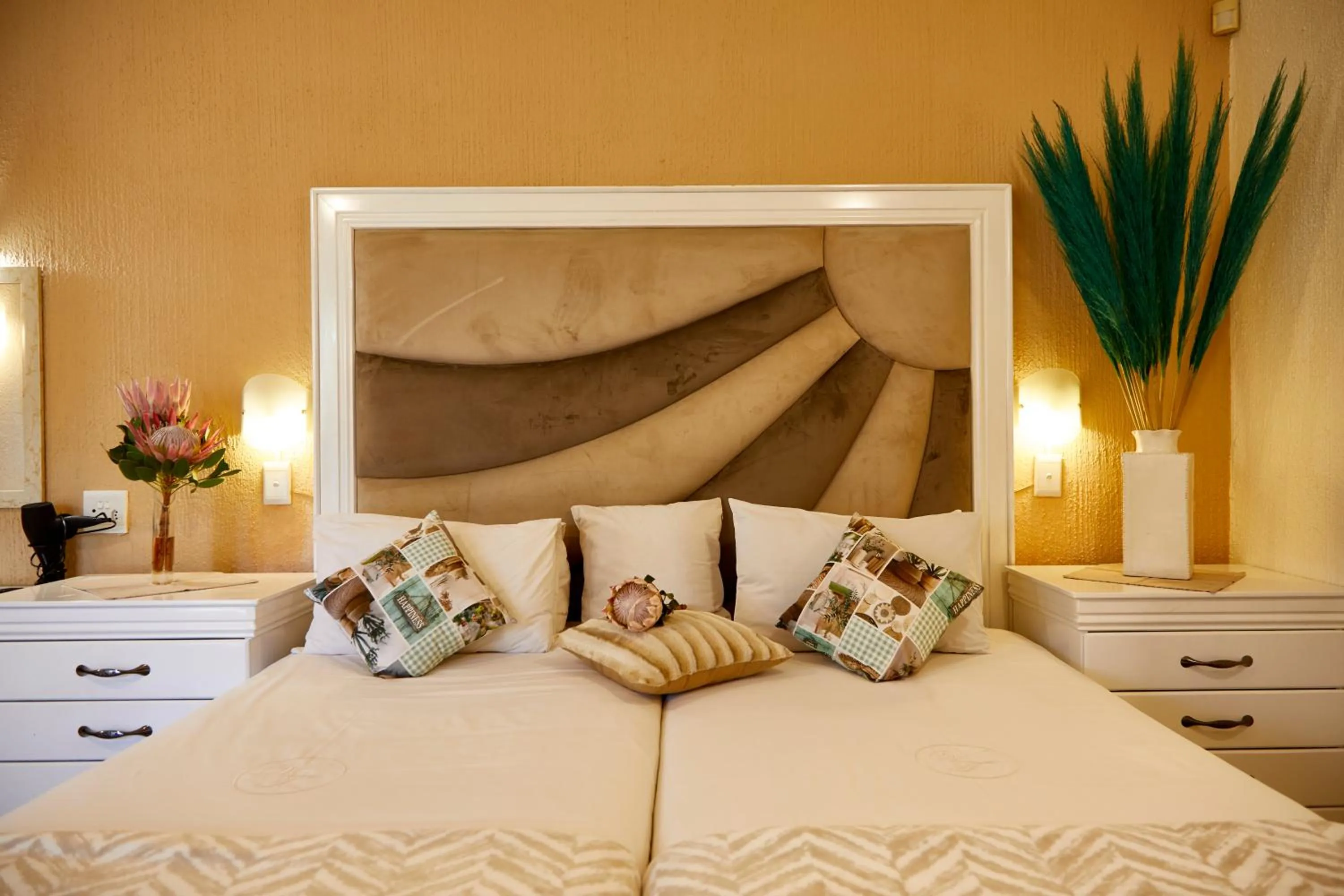 Bed in Villa Ticino Guest House