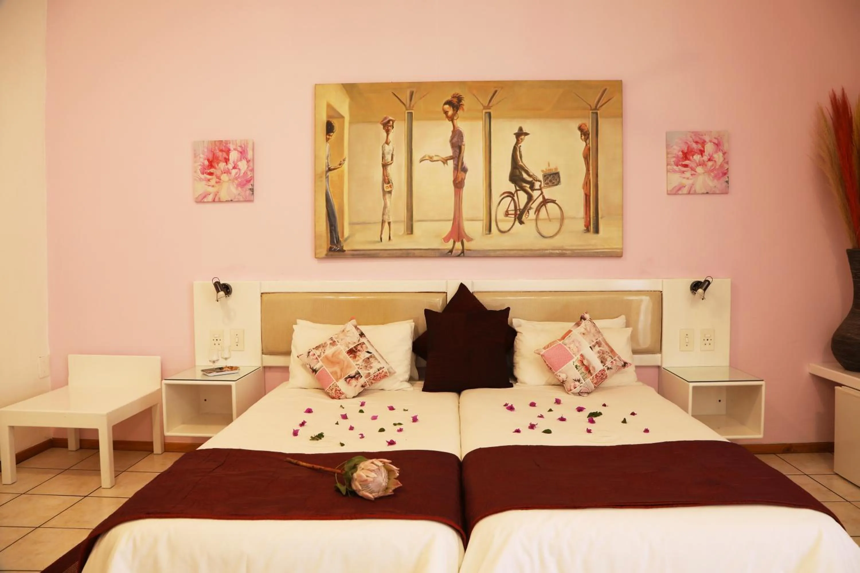 Bed in Villa Ticino Guest House