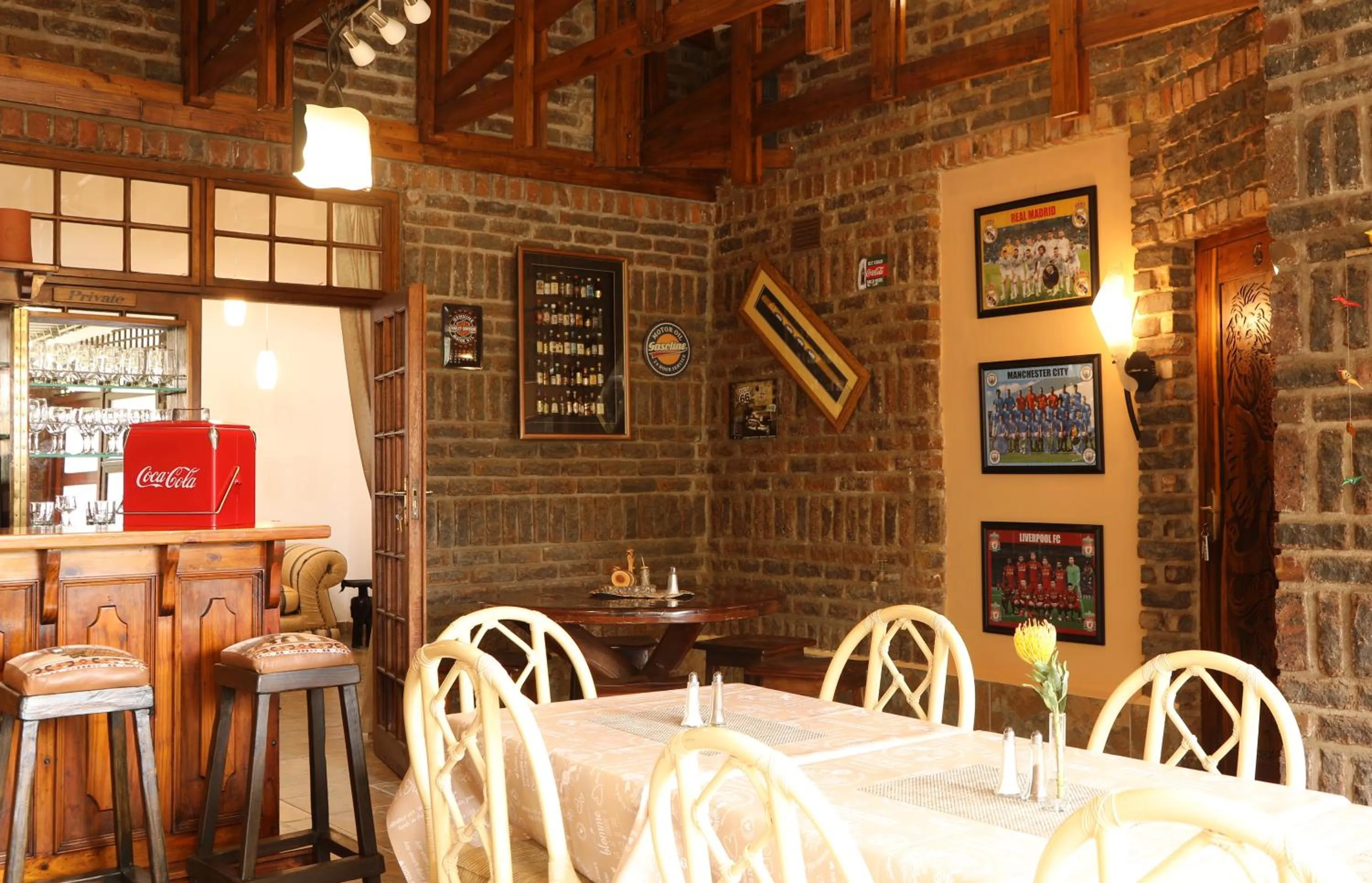 Restaurant/places to eat in Villa Ticino Guest House