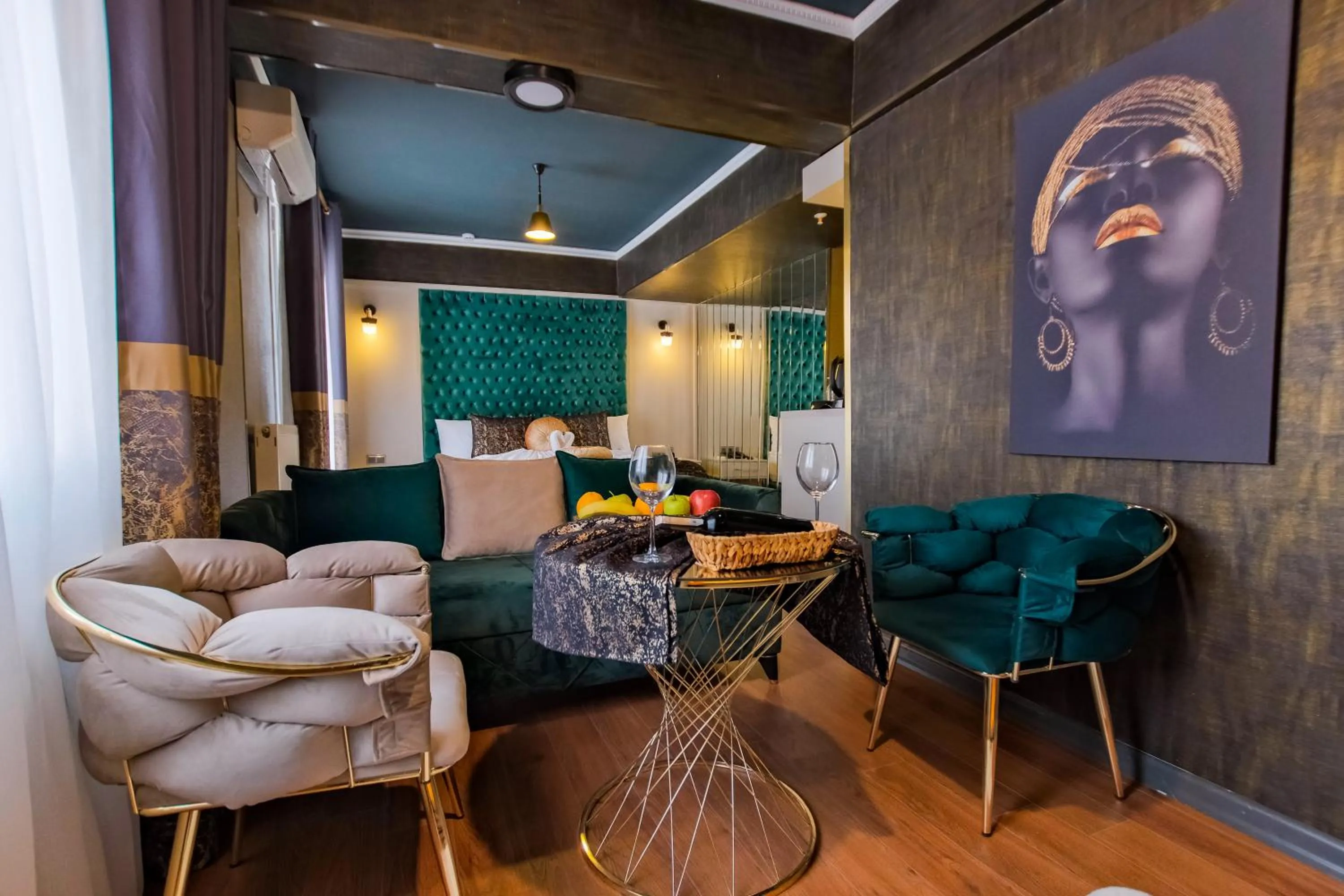 Photo of the whole room in MOONDAY HOTEL