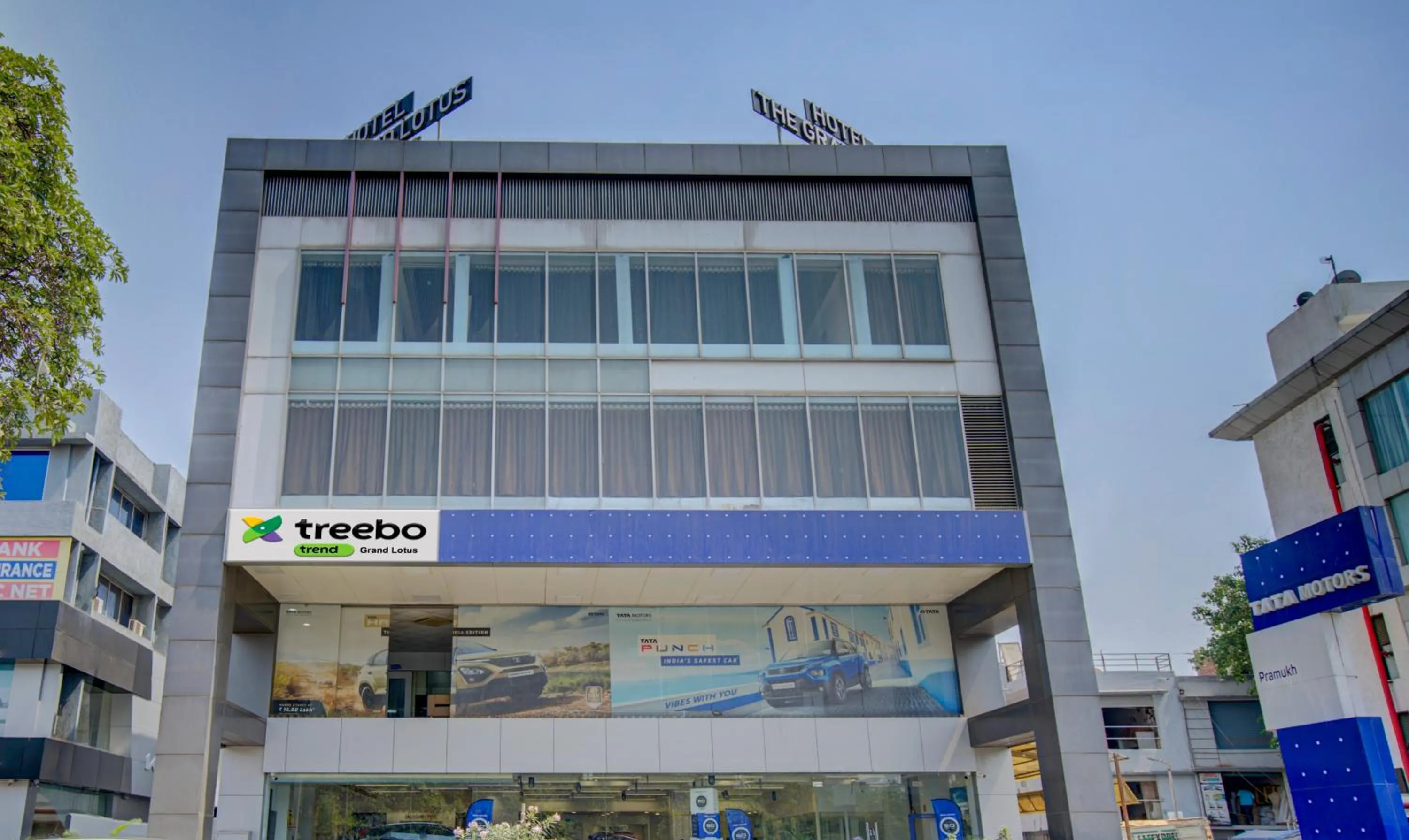 Property building in Treebo Grand Lotus - 3 km from Textile Market