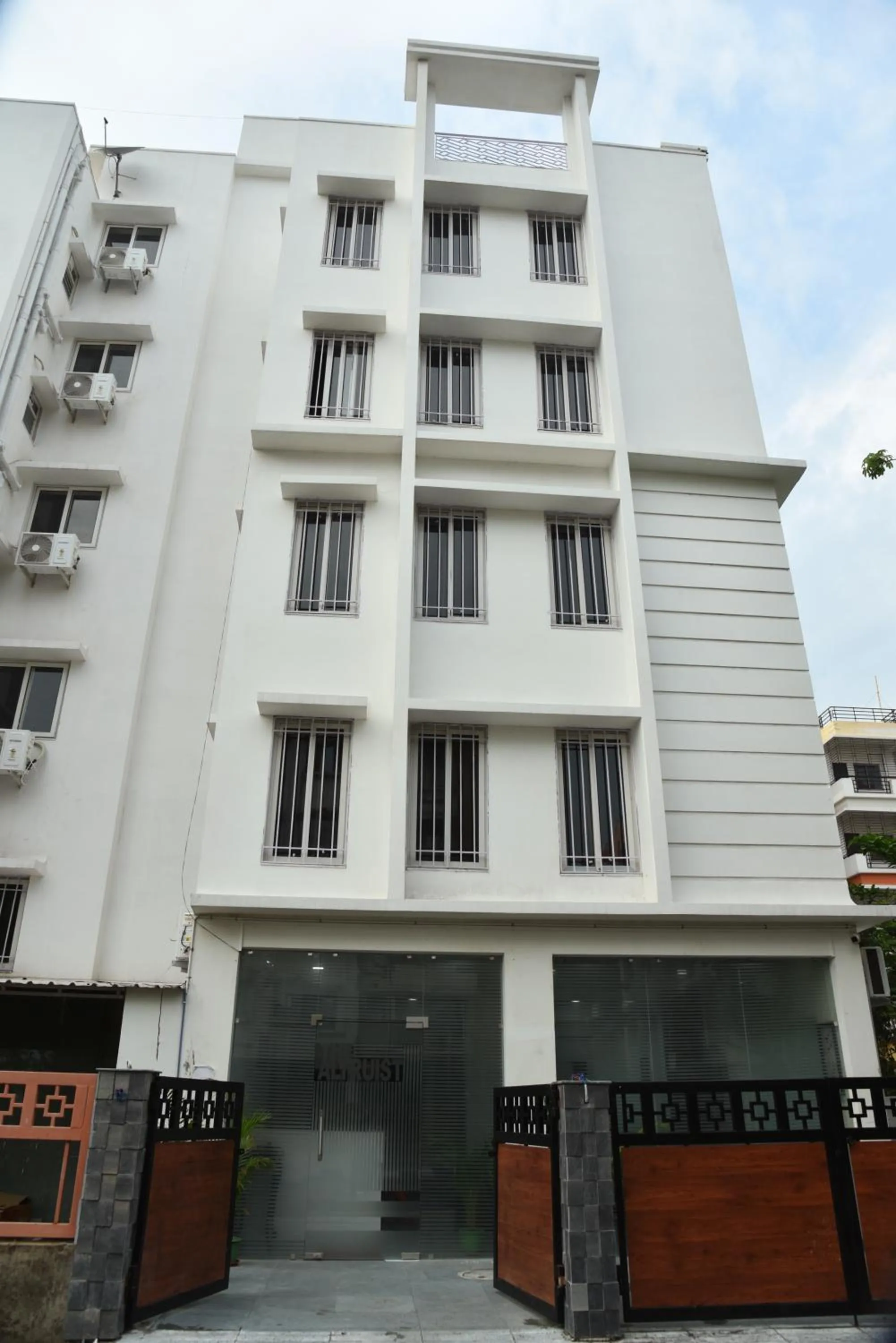 Facade/entrance in The Altruist Business Stays- New Town, Kolkata
