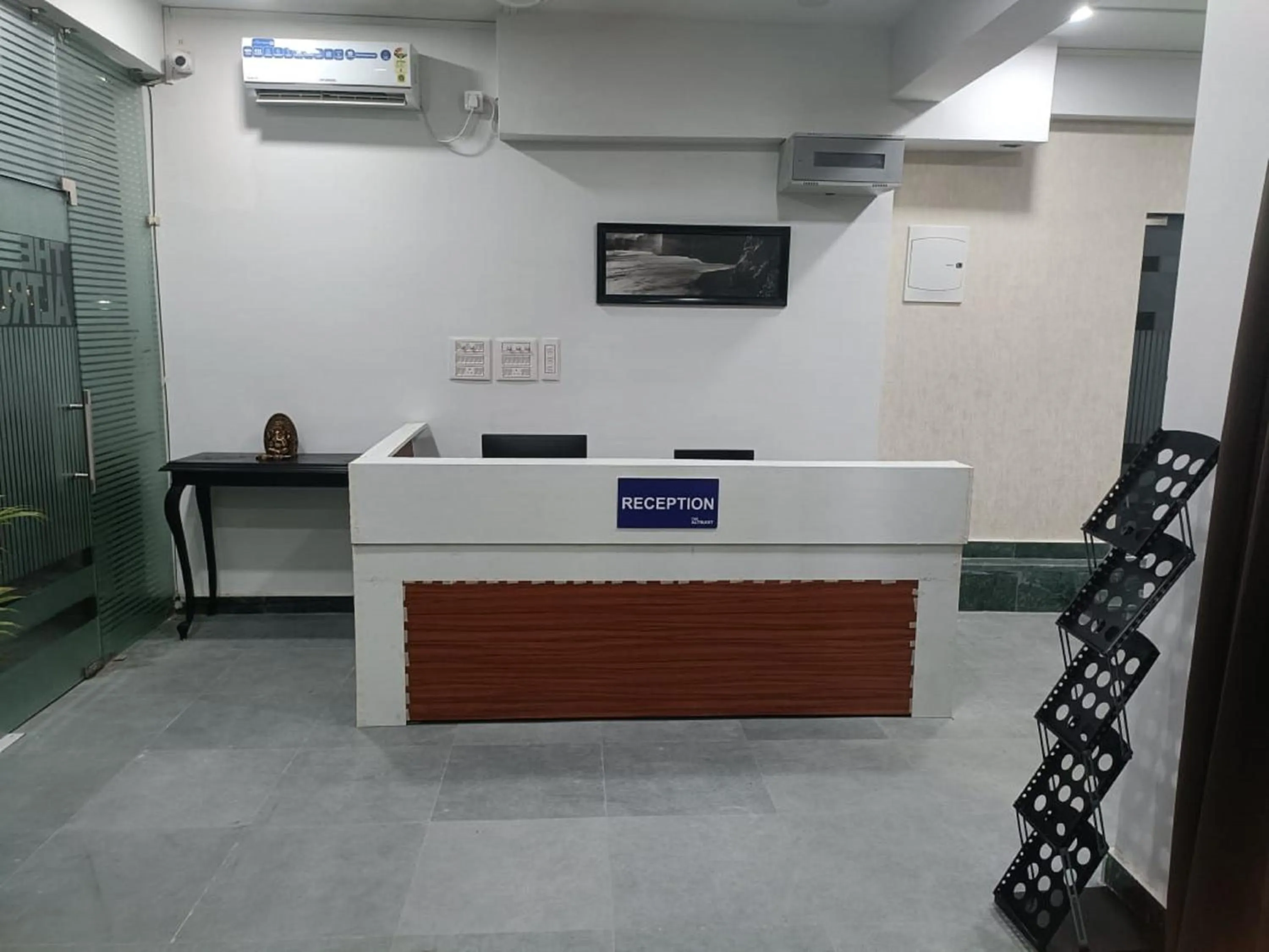 Lobby or reception in The Altruist Business Stays- New Town, Kolkata