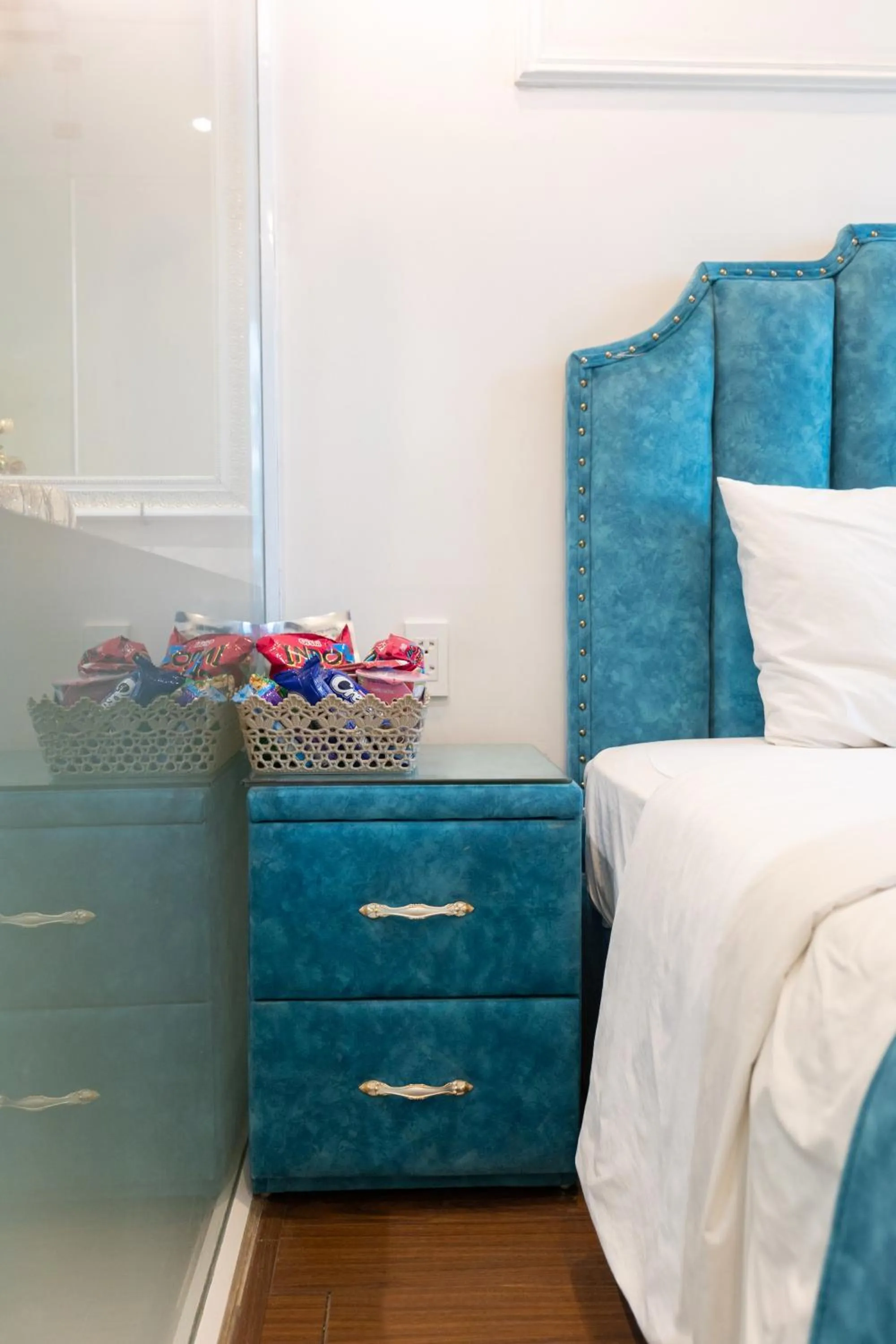 Bed in Royal Hotel Thanh Trì