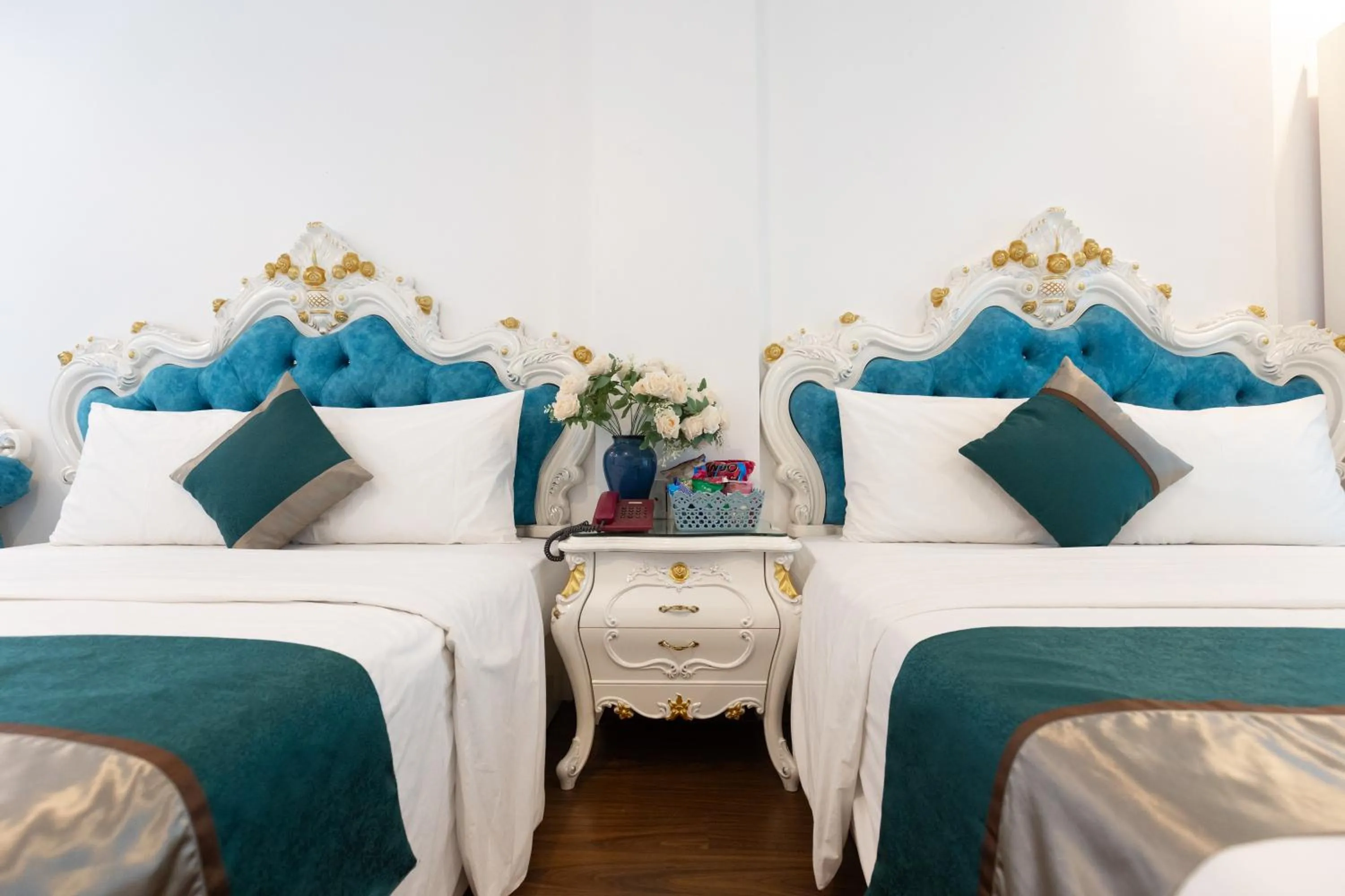 Bed in Royal Hotel Thanh Trì