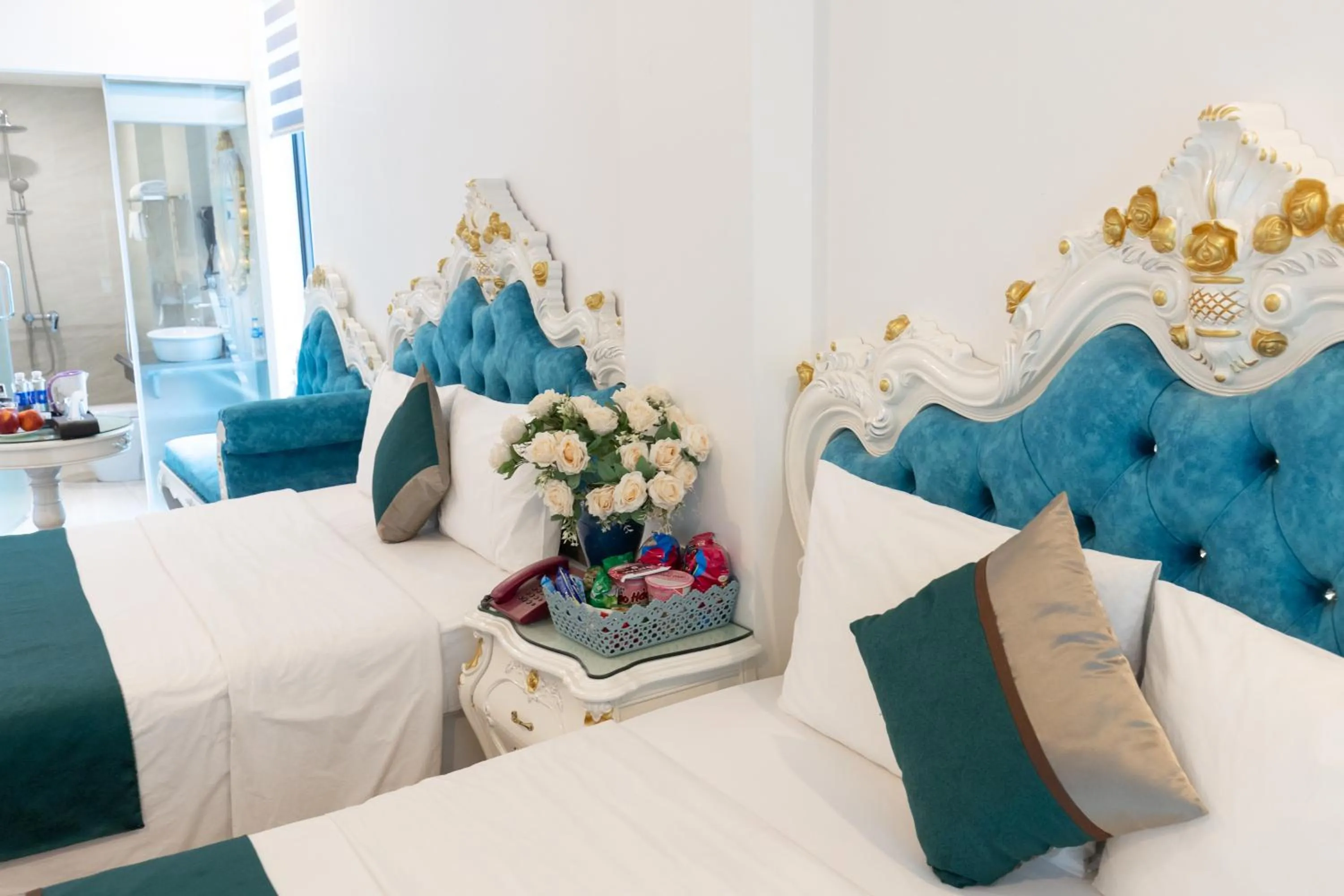 Bed in Royal Hotel Thanh Trì