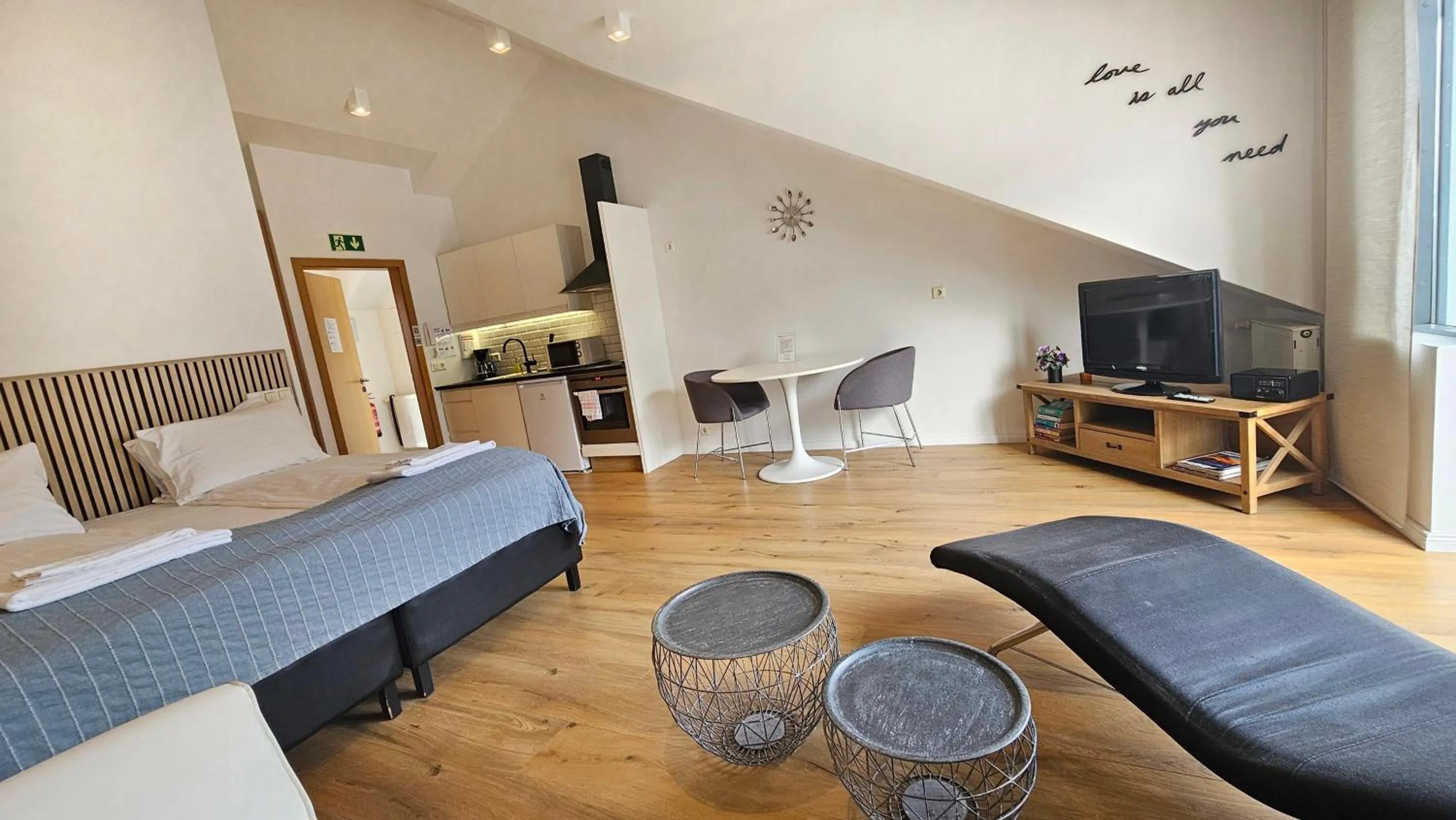 Bedroom, Bed in Reykjavik4You Apartments