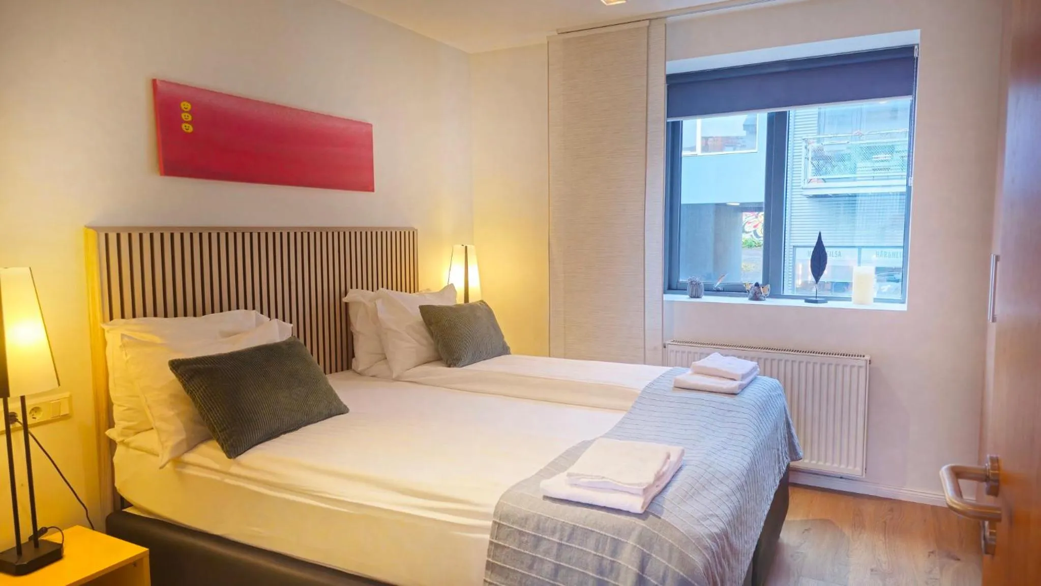 Bedroom, Bed in Reykjavik4You Apartments