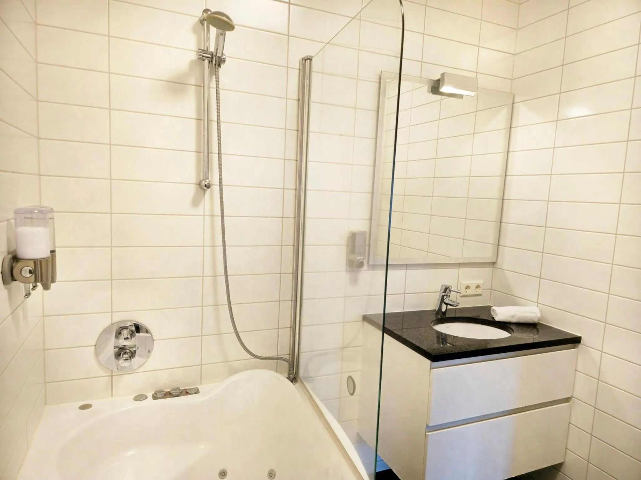 Bathroom in Reykjavik4You Apartments