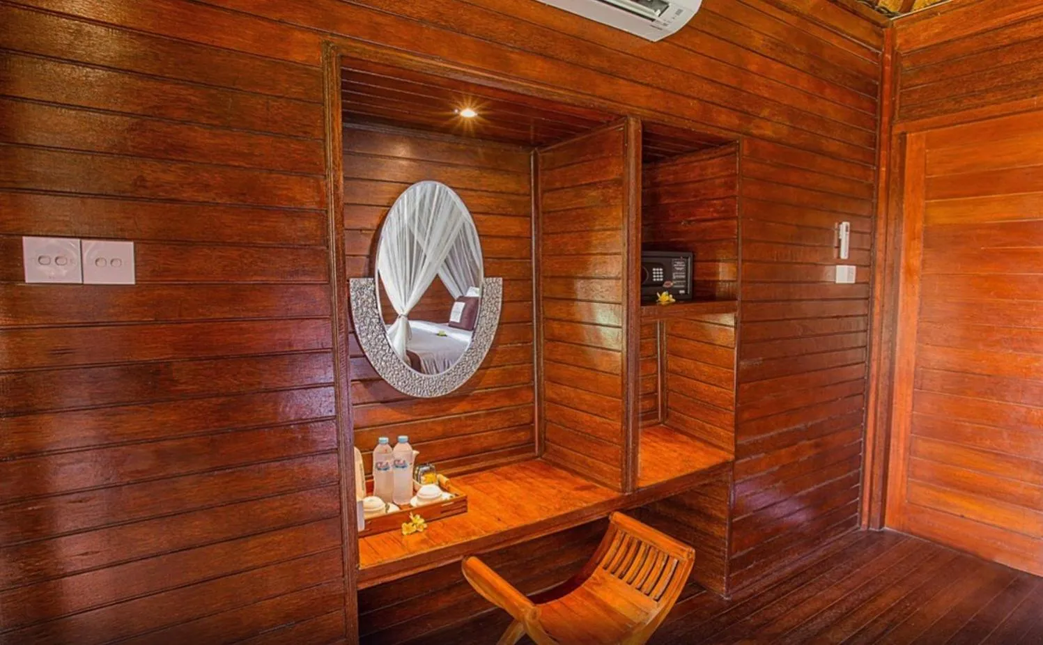 Decorative detail in Maharatu Villa Lembongan