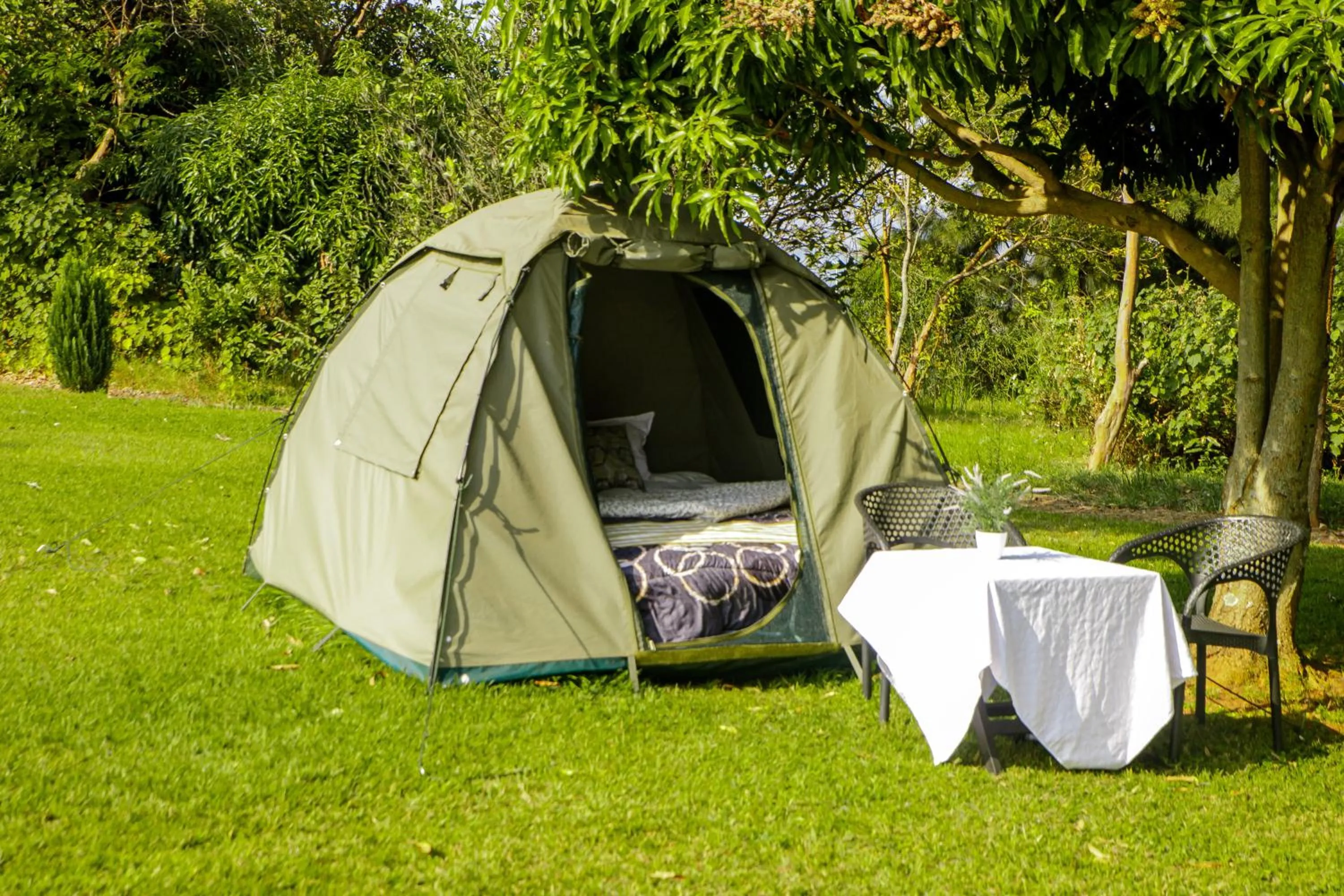 Day in Maravilla Kivu Eco Resort