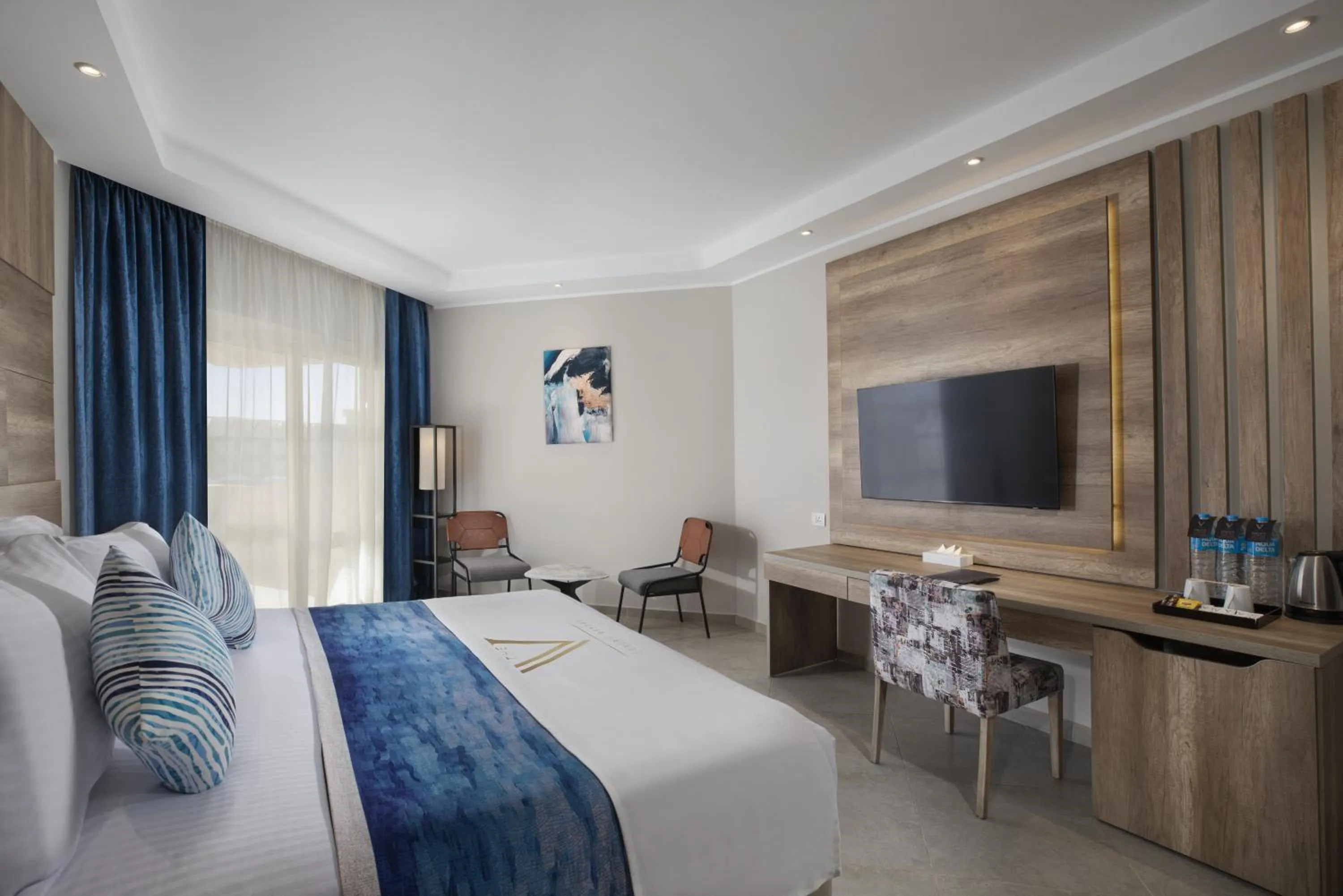 Bedroom, Bed in THE V Luxury Resort Sahl Hasheesh