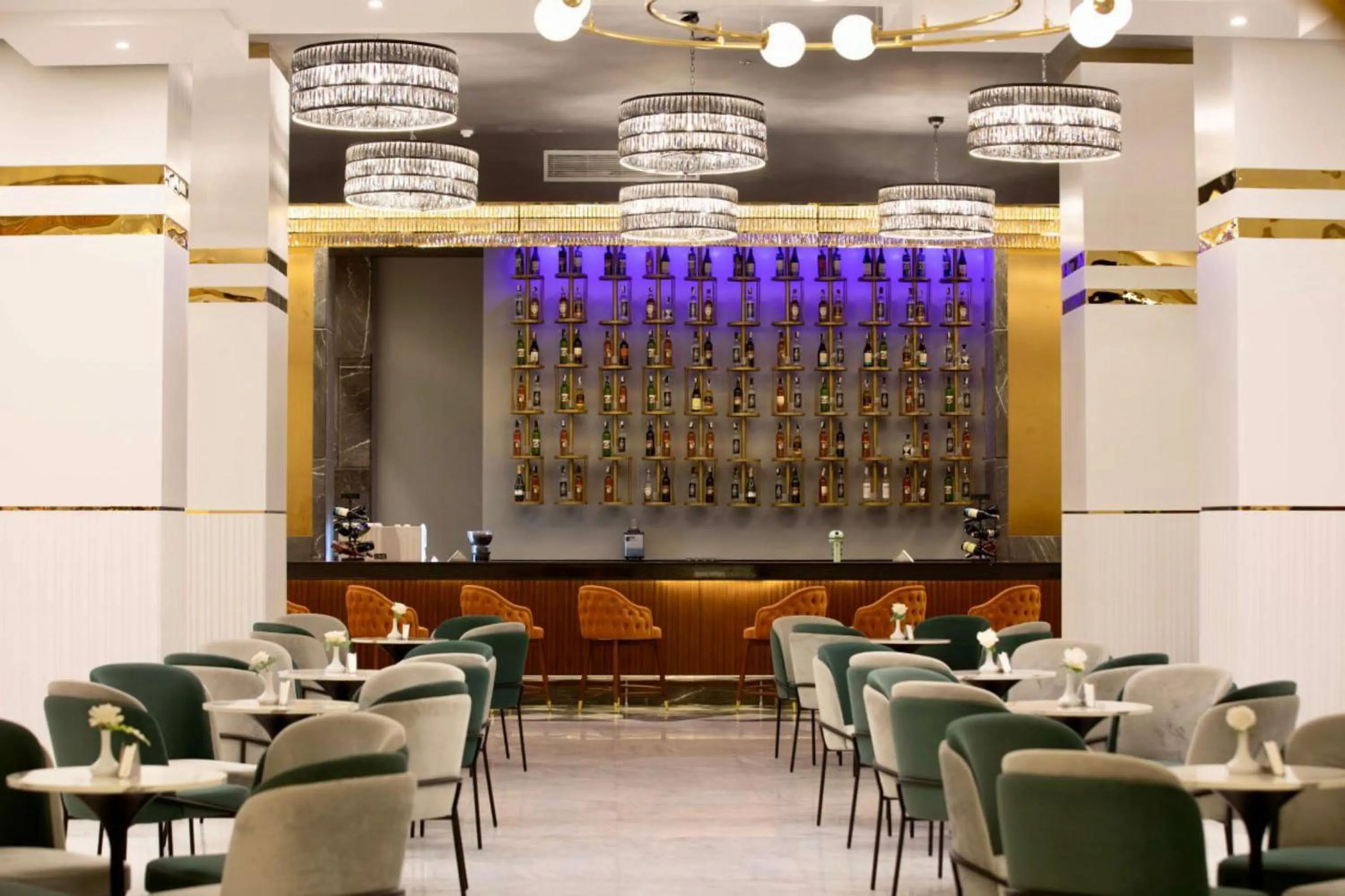 Lobby or reception in THE V Luxury Resort Sahl Hasheesh