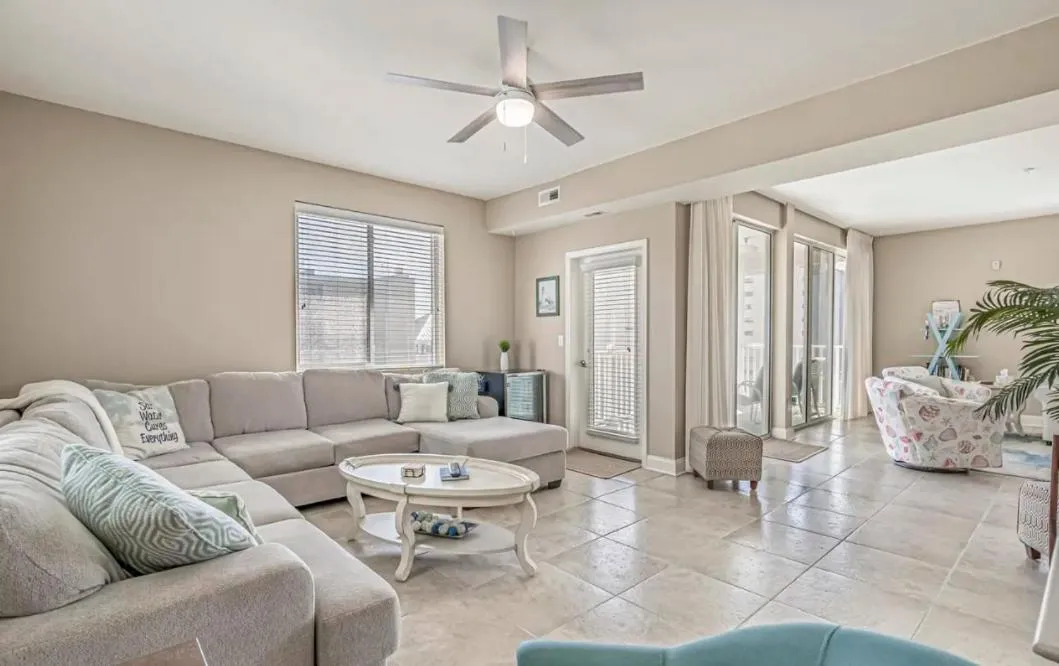 Stunning Ocean Breeze Luxury Villas 4D-Across The Street From The Ocean! Sleeps 10 guests!