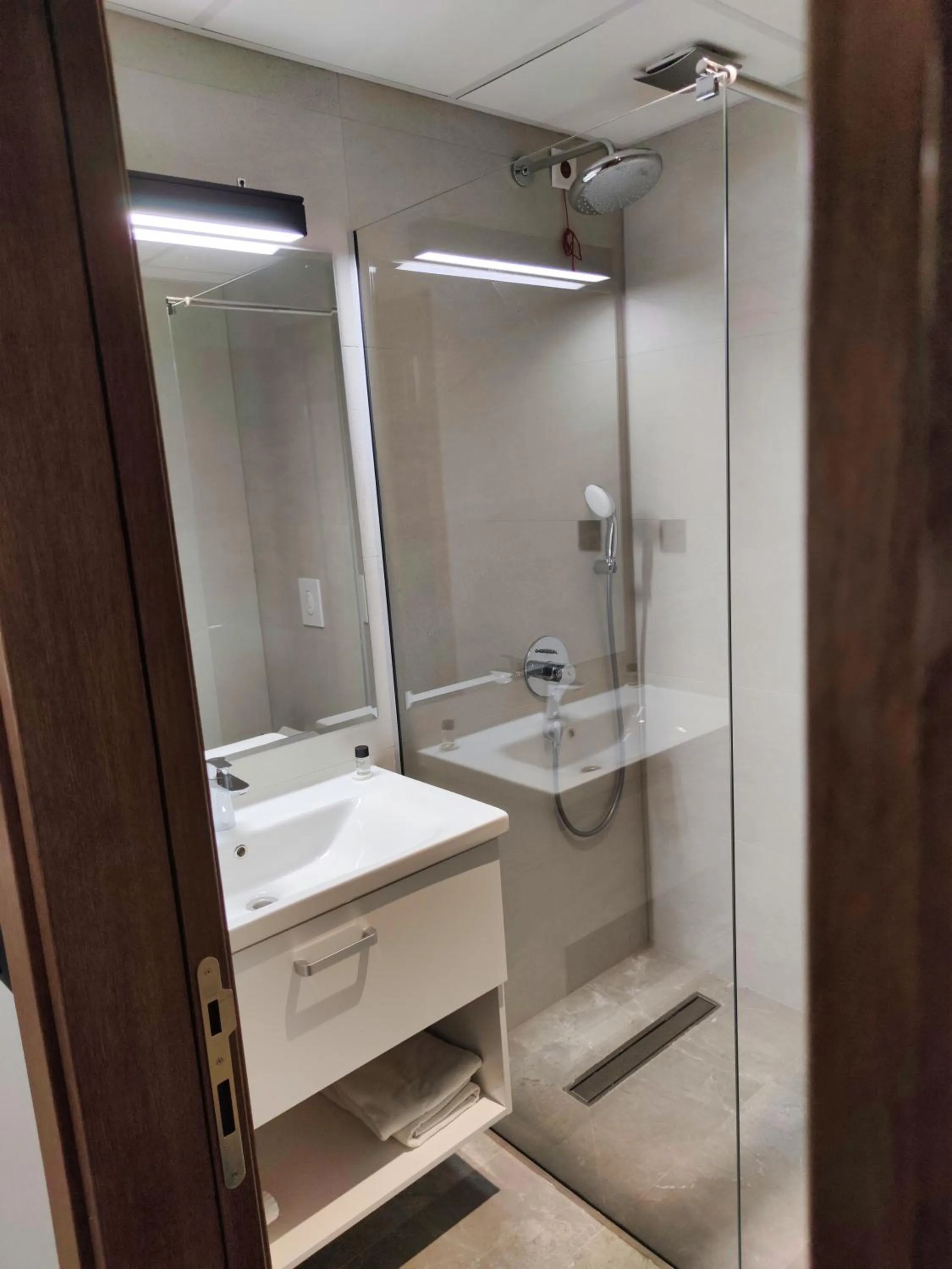 Toilet in Oaza Hotel