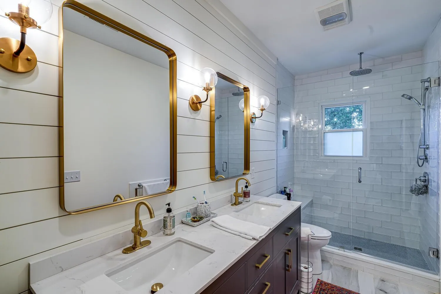 Bathroom in Seaside Cottage 81 - Pristine Grand Pavilion Home Pool Pass