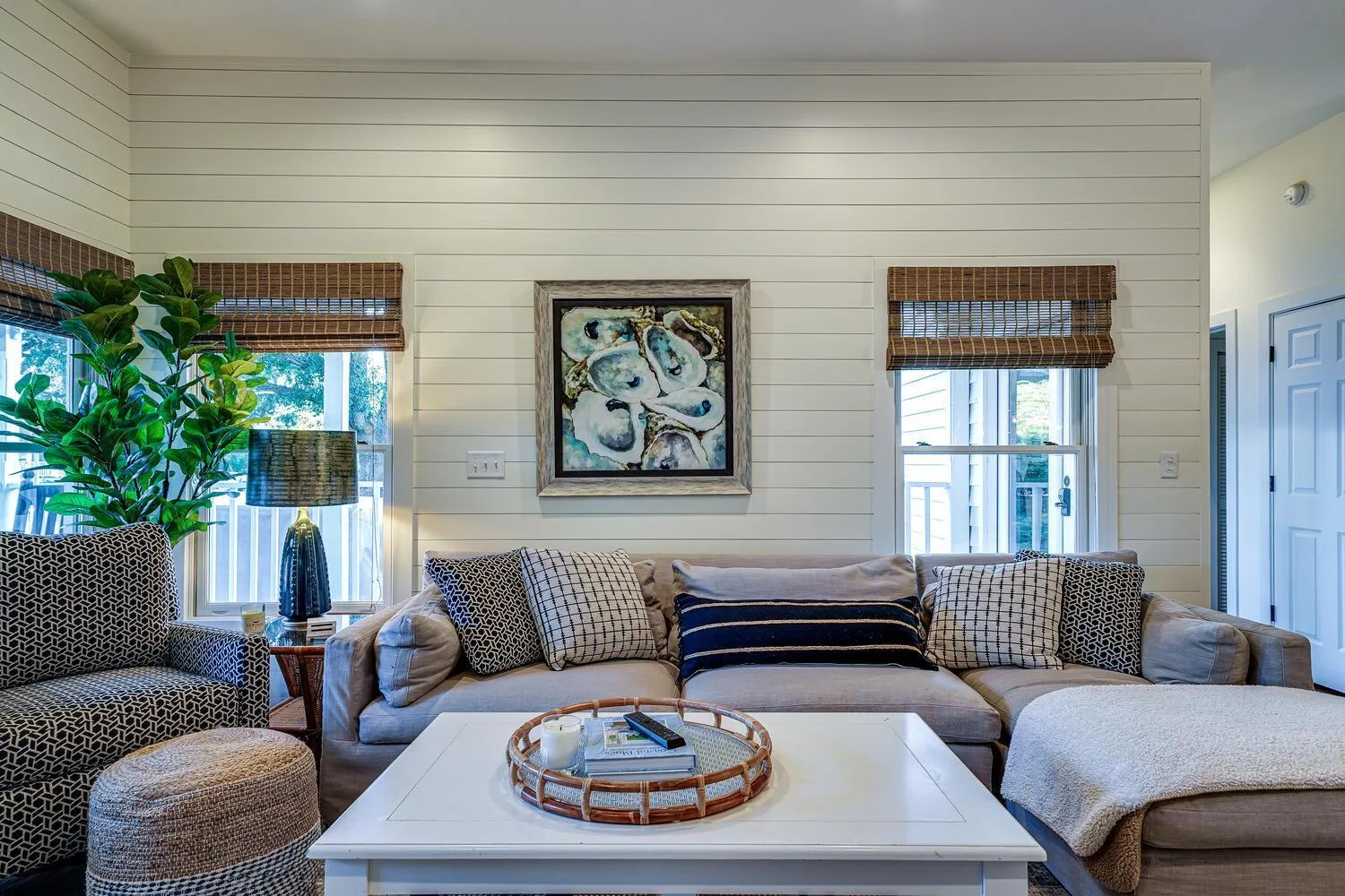 Living room in Seaside Cottage 81 - Pristine Grand Pavilion Home Pool Pass