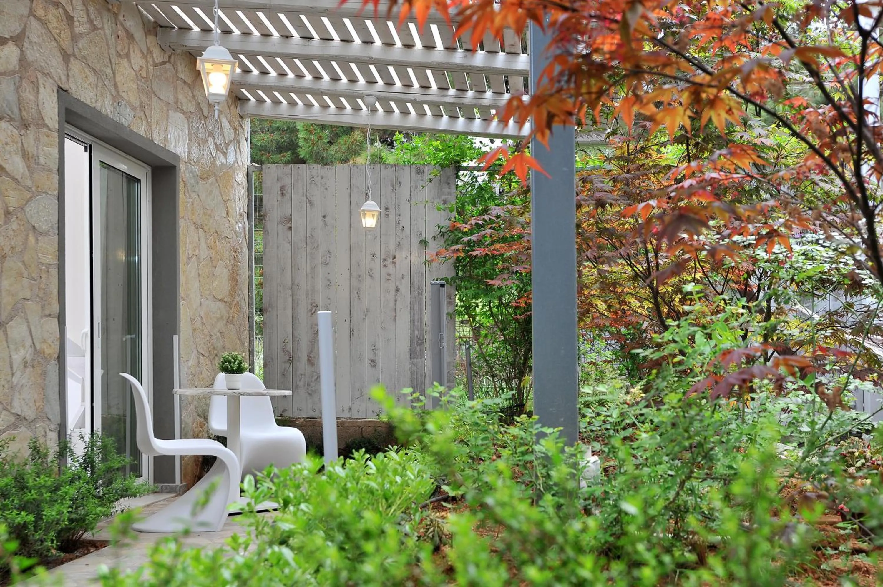 Property building in Alekos Luxury Suites - Free 24hr Transformation From To Airport