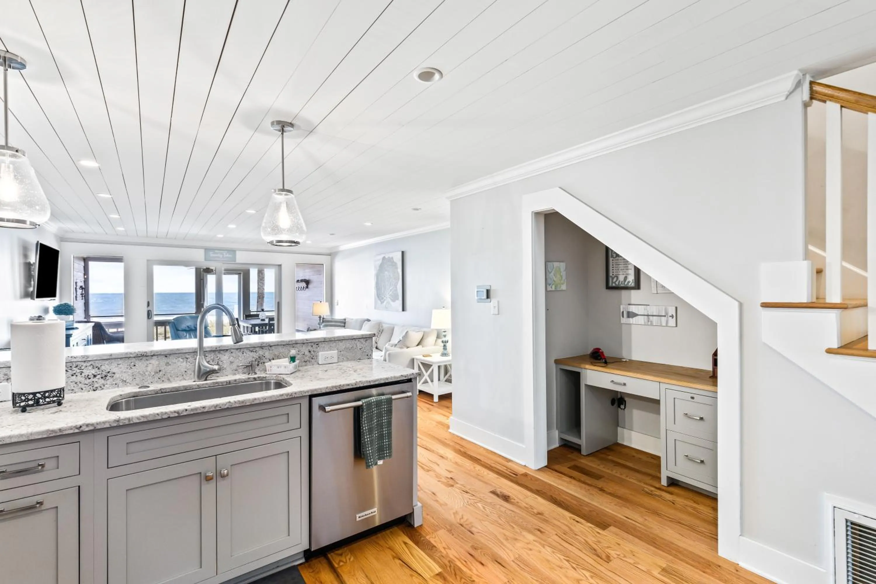 Kitchen or kitchenette in Beach Club Villa 31 - Luxurious Oceanfront - Beach Walkout