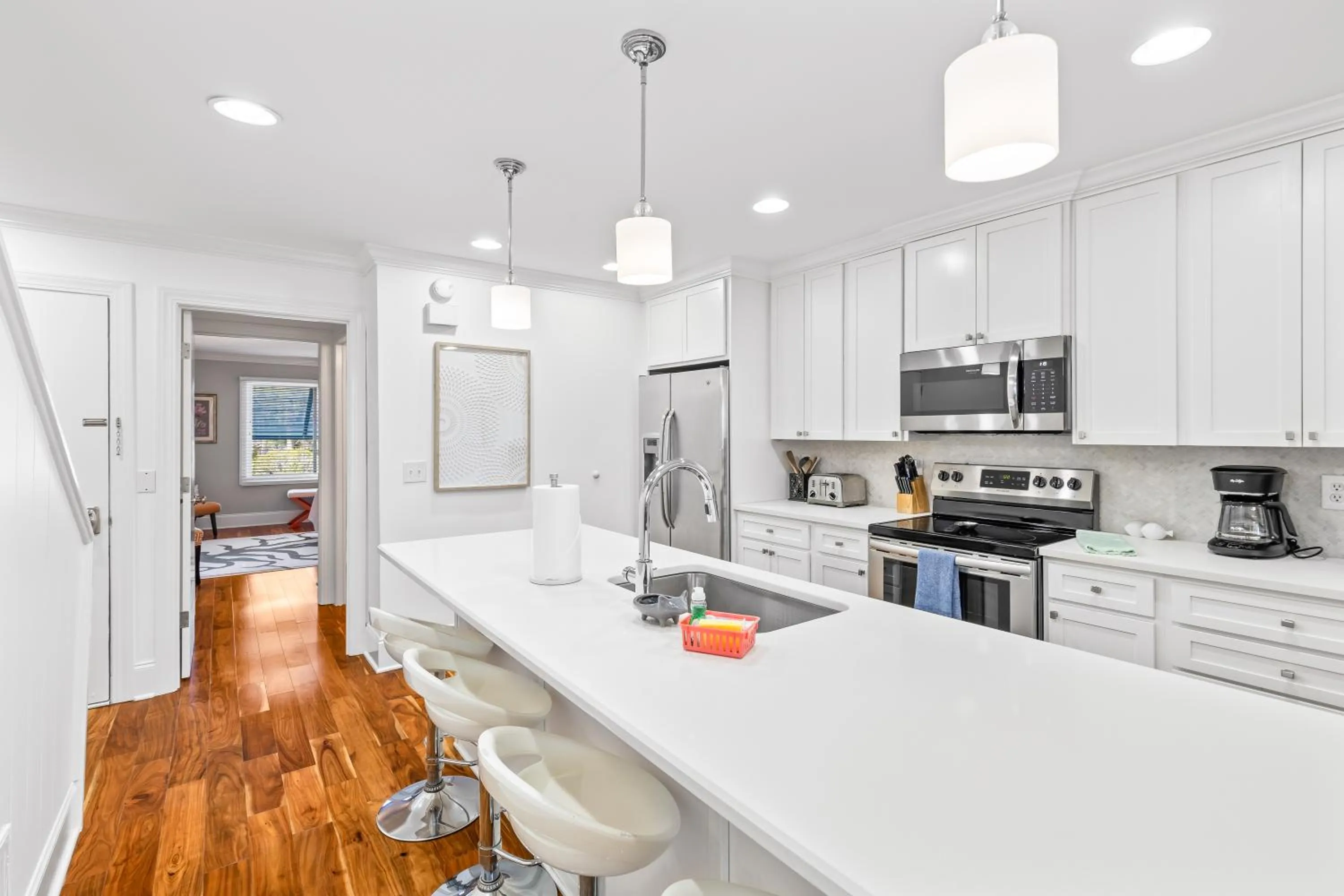 Kitchen or kitchenette in Beach Club Villa 27 - Oceanview Walkout by Beach and Pool