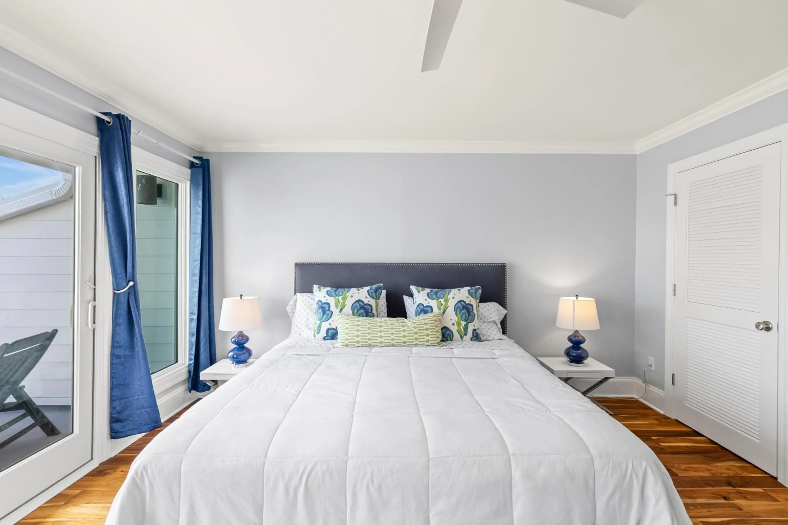 Bedroom, Bed in Beach Club Villa 27 - Oceanview Walkout by Beach and Pool