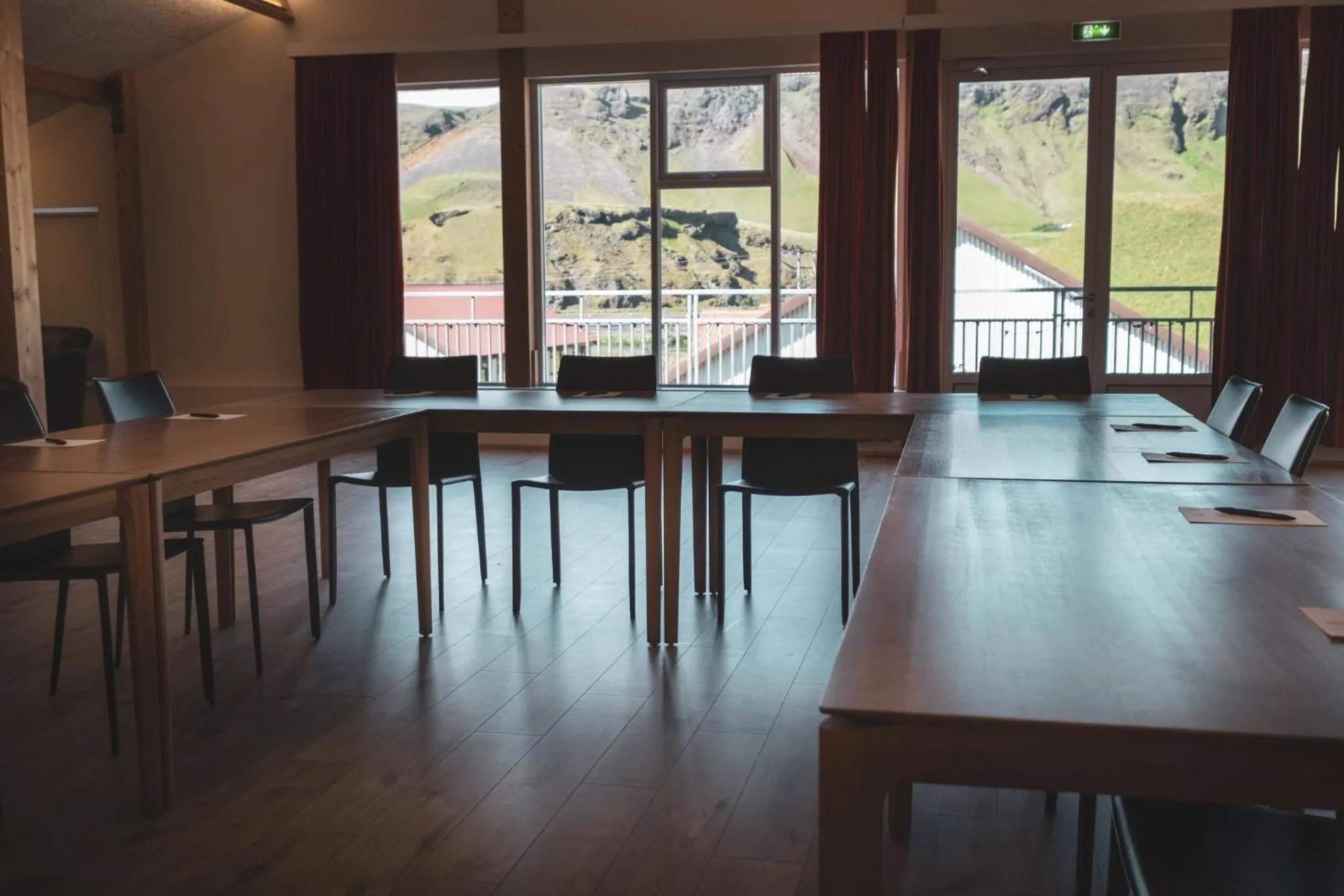 Meeting/conference room in Hotel Katla by Keahotels