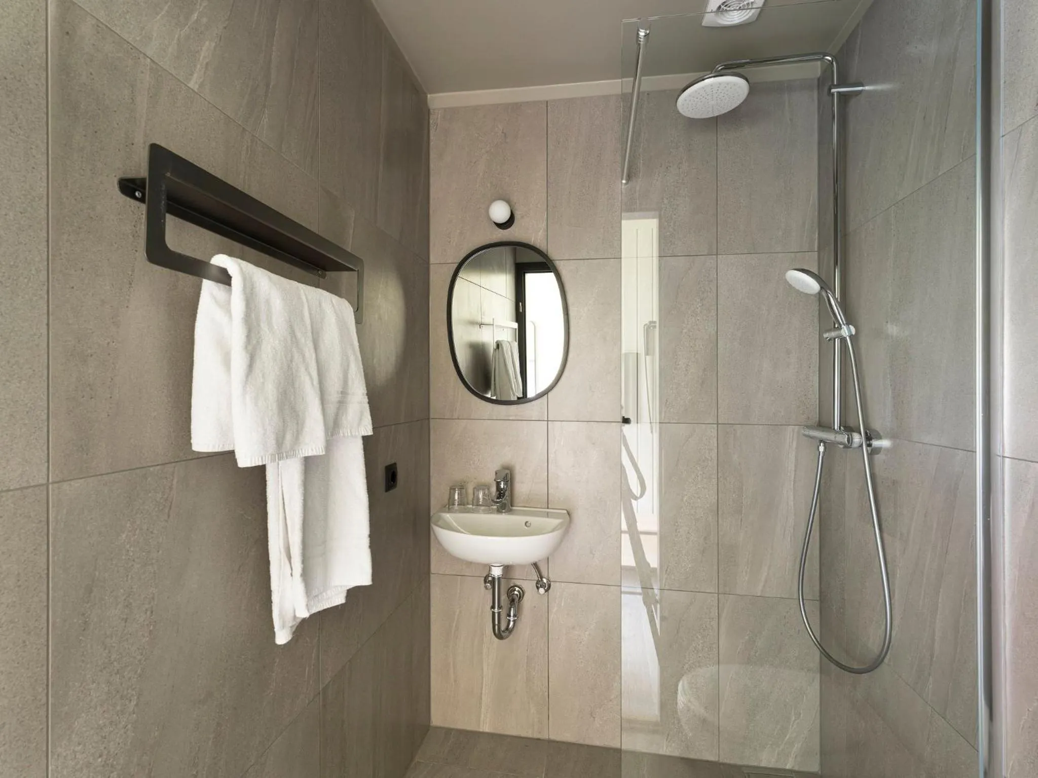 Bathroom in Hotel Katla by Keahotels