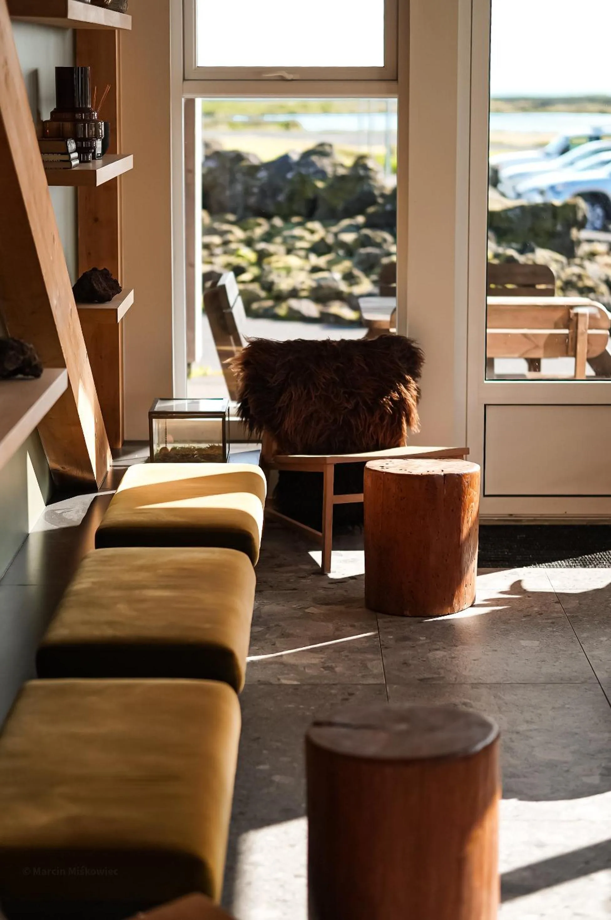 Lounge or bar in Hotel Katla by Keahotels