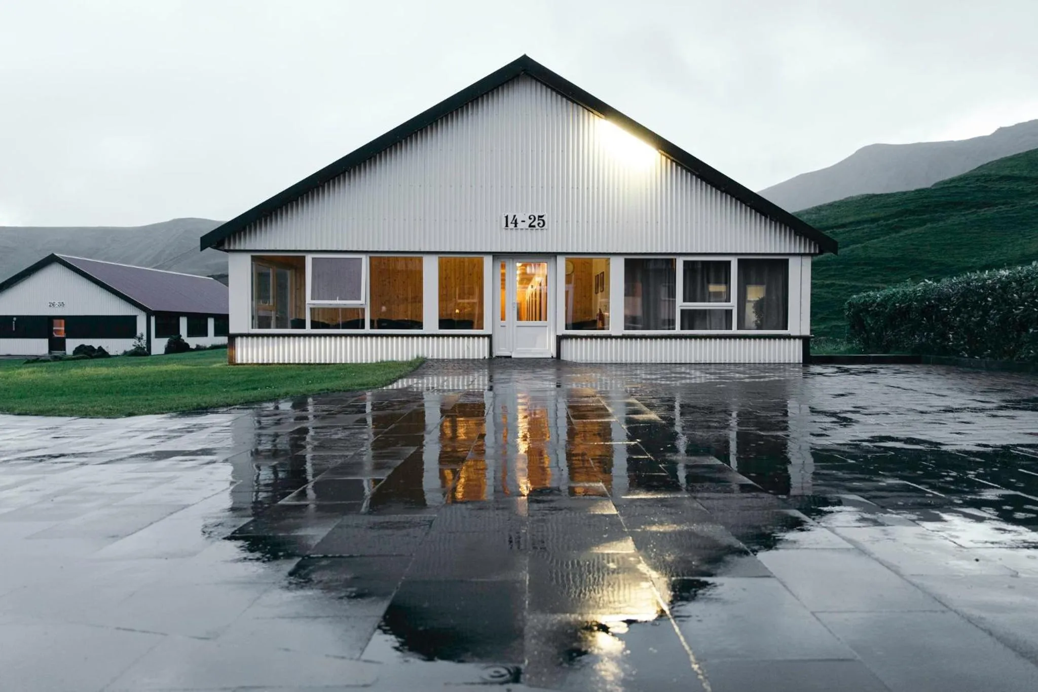 Facade/entrance in Hotel Katla by Keahotels