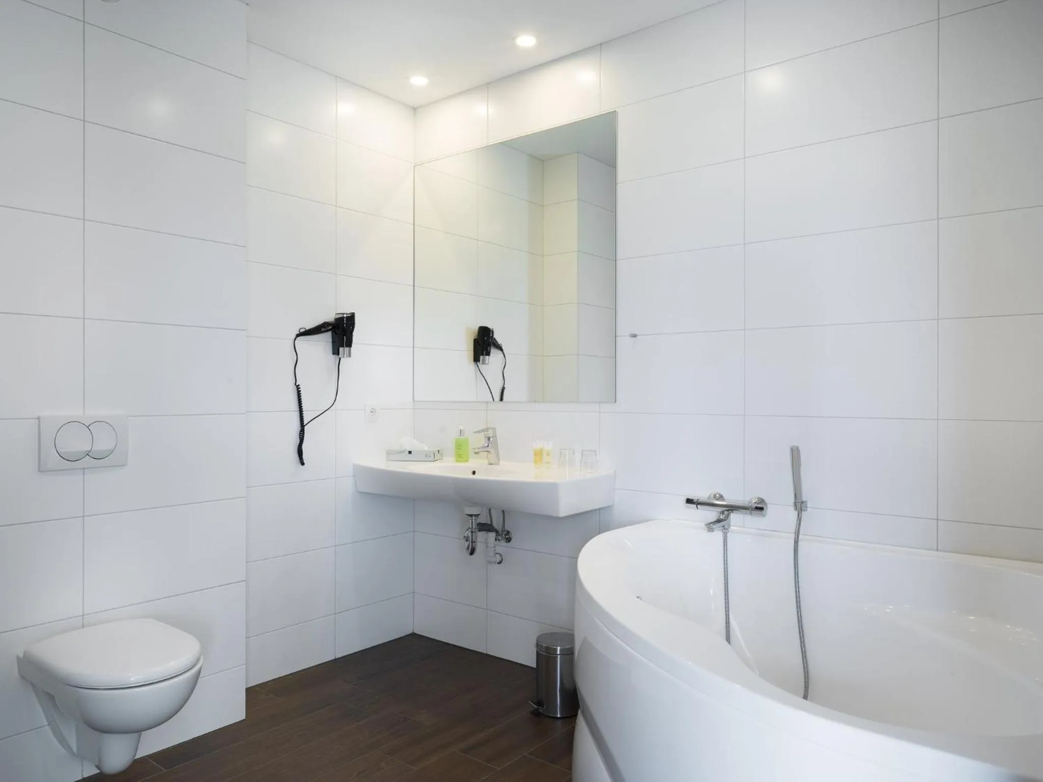 Bathroom in Hotel Katla by Keahotels