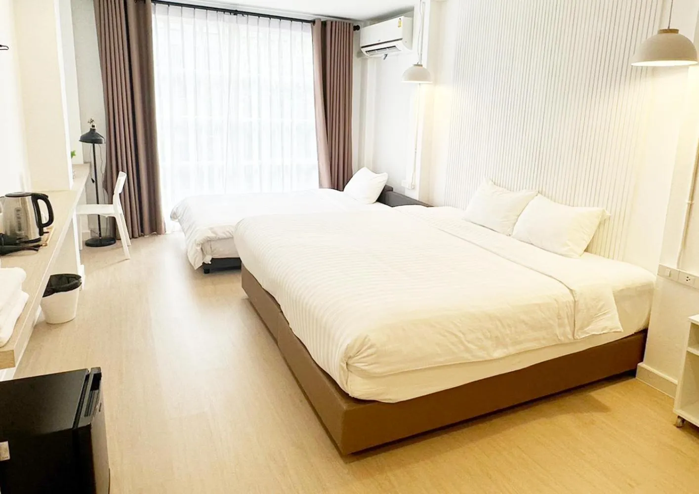 Photo of the whole room, Bed in River Home Bangkok