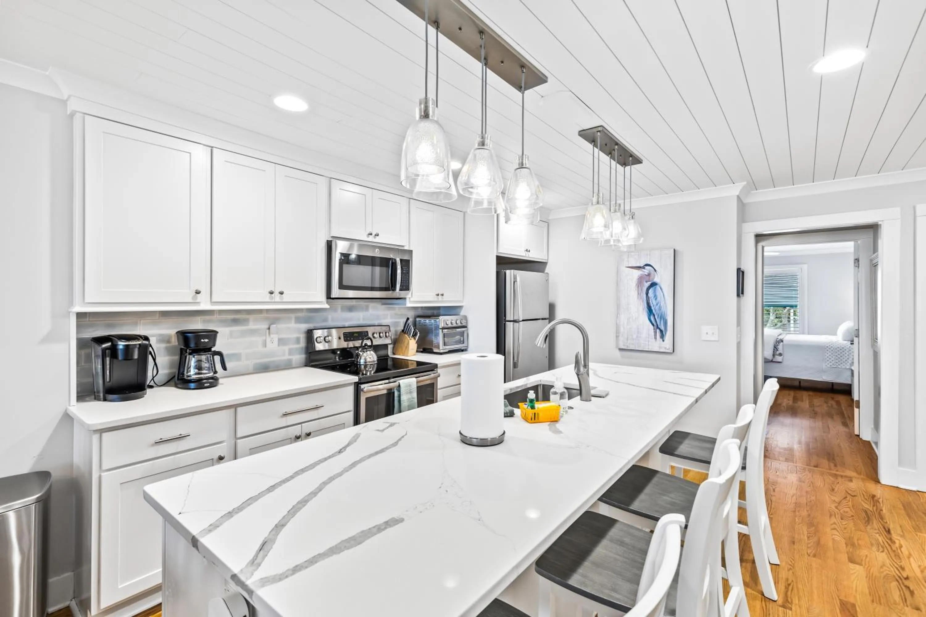 Kitchen or kitchenette in Beach Club Villa 32 - Newly Renovated! Direct Oceanfront