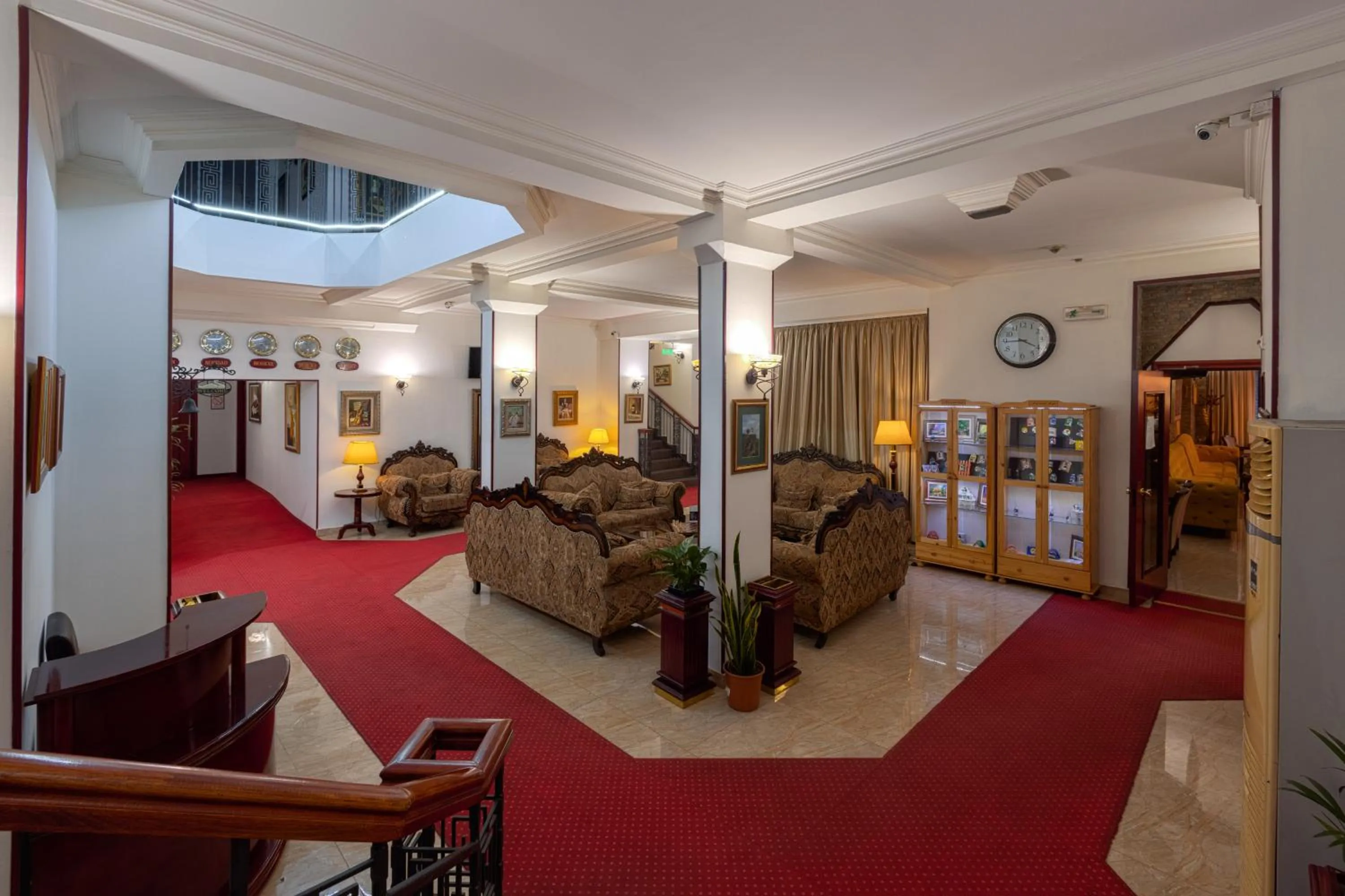 Lobby or reception in Garni Hotel Planeta Inn