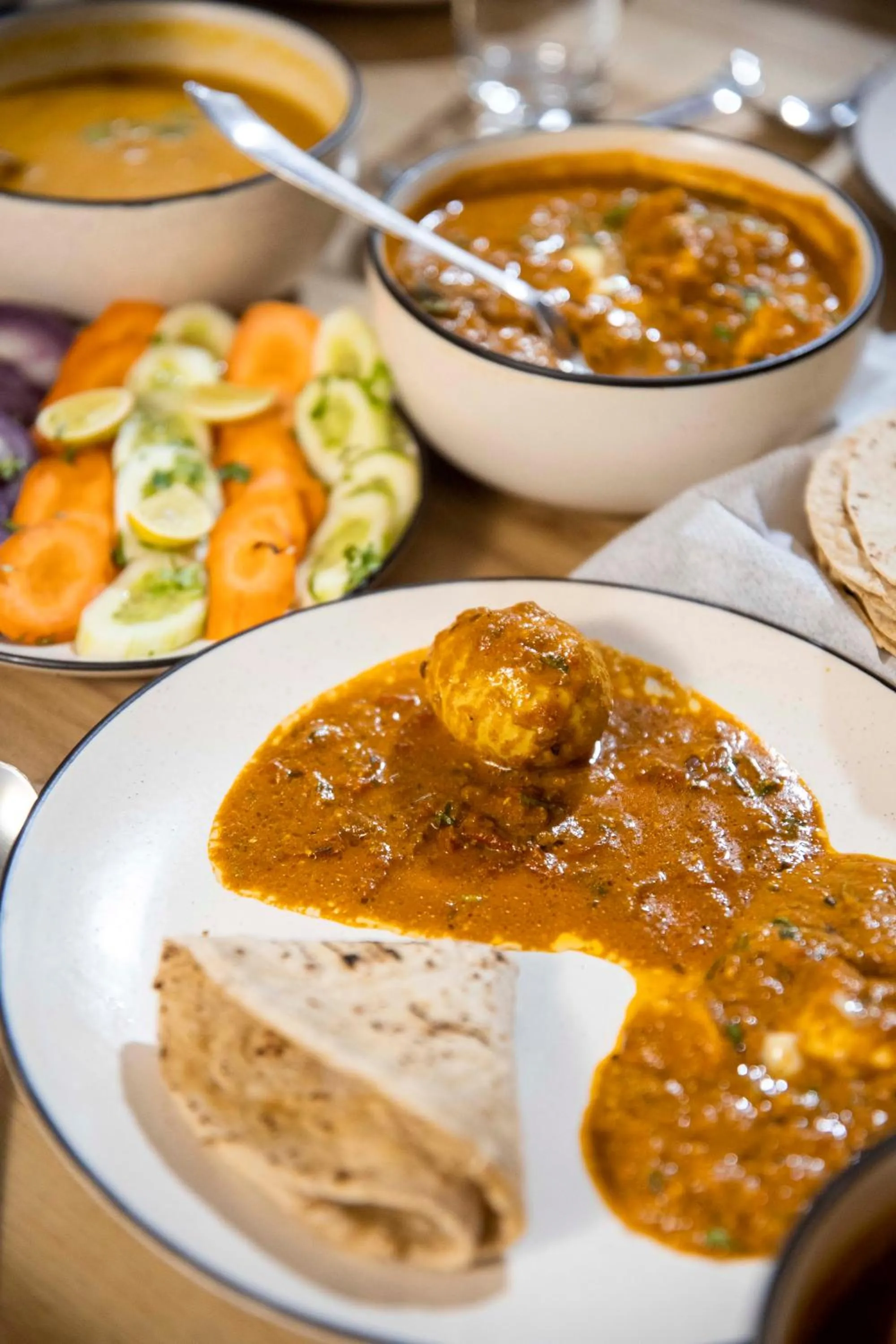 Food and drinks in The Kamru Riverside Camps and Resorts