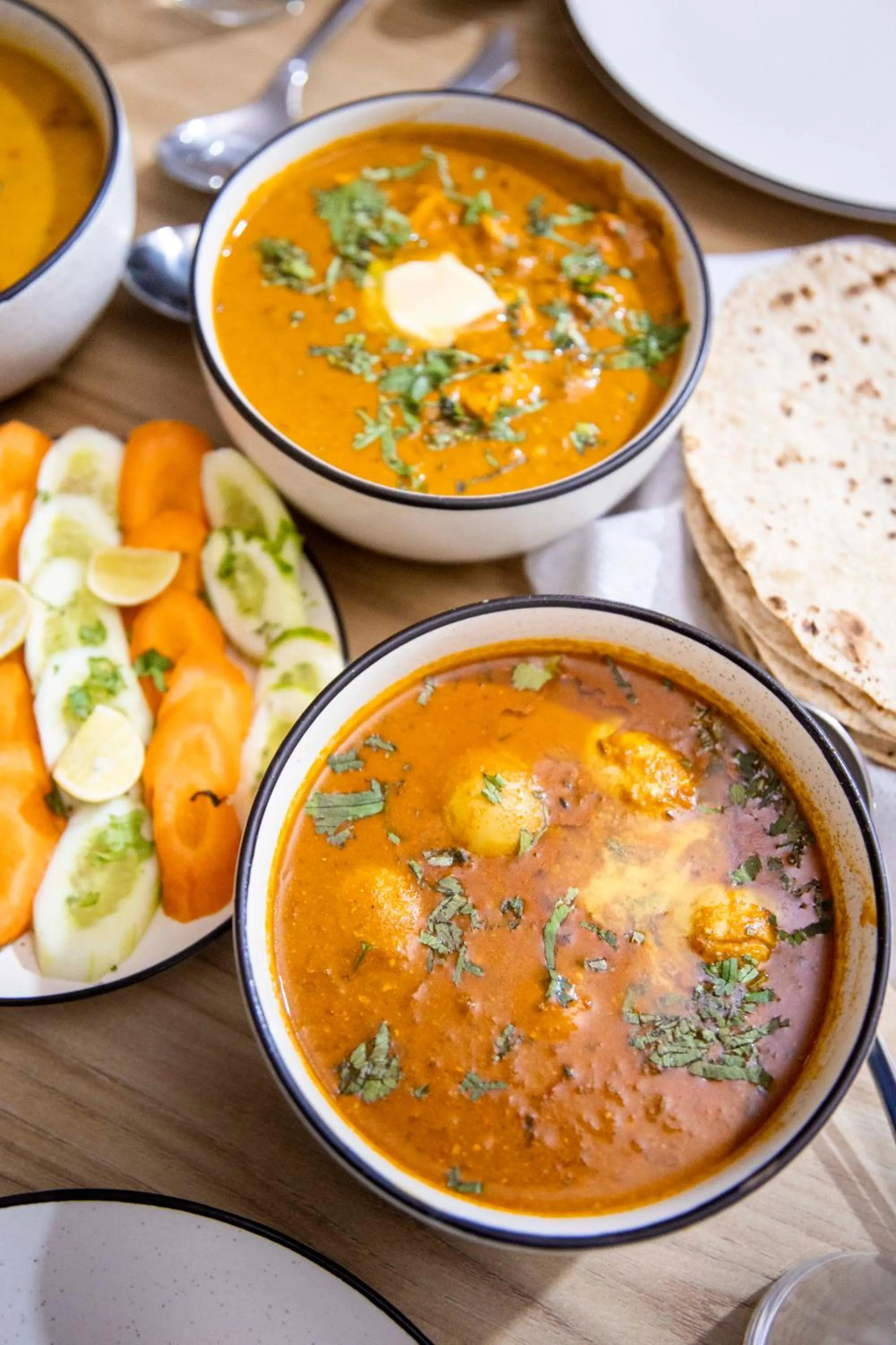 Food and drinks in The Kamru Riverside Camps and Resorts