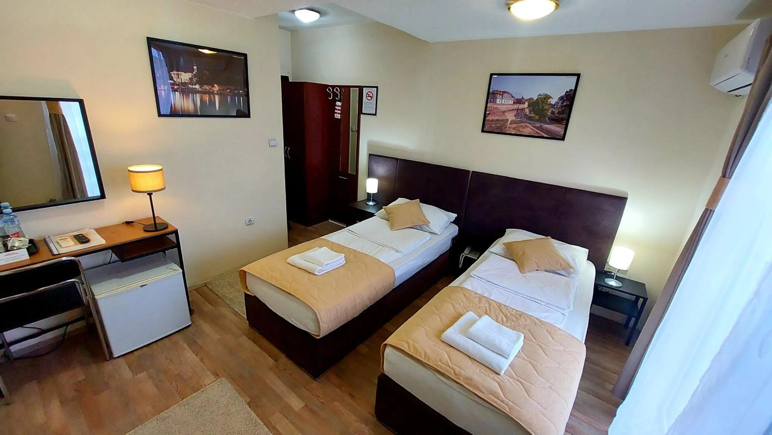 Photo of the whole room, Bed in Hotel Villa Panorama