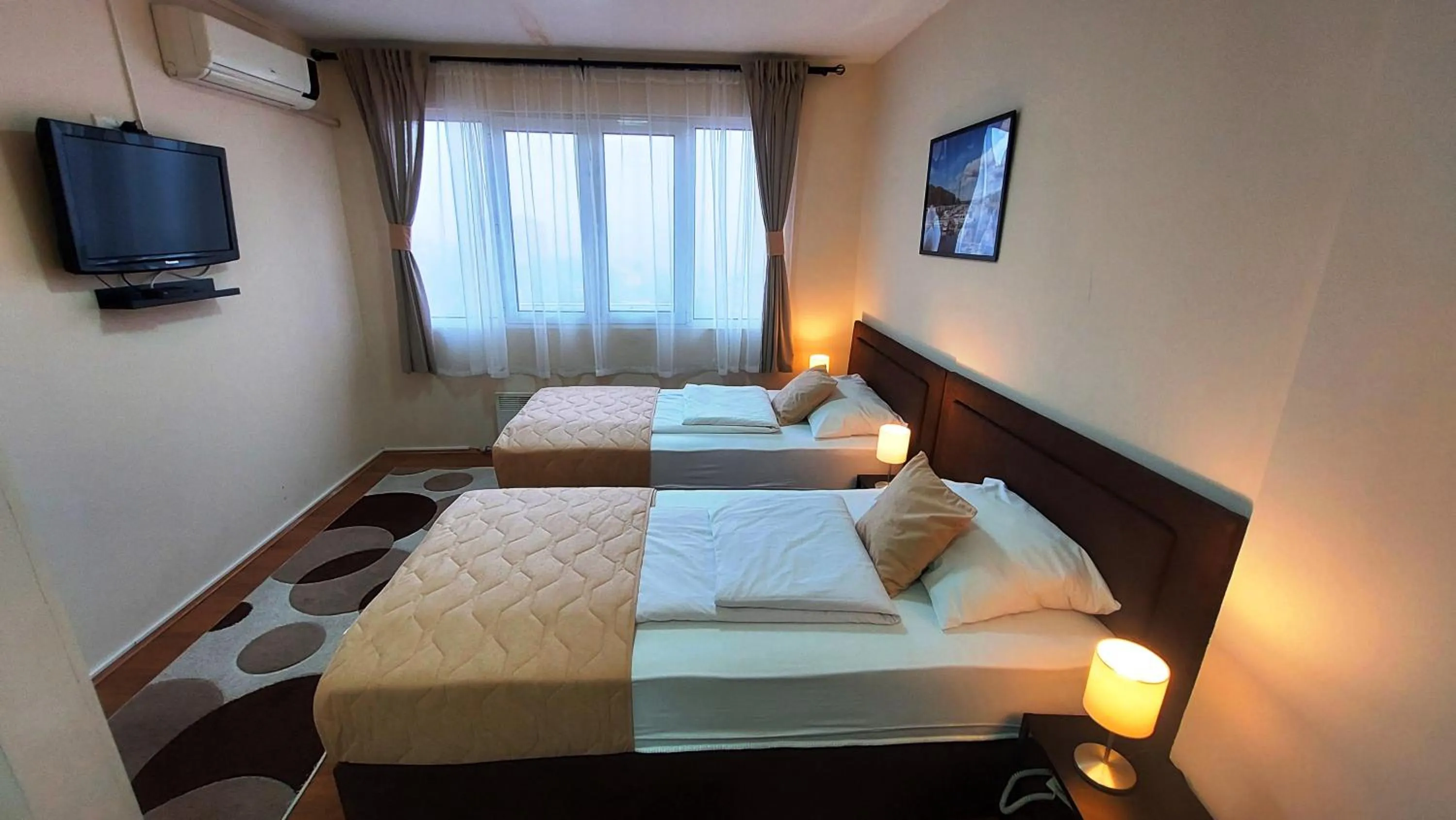 Photo of the whole room, Bed in Hotel Villa Panorama