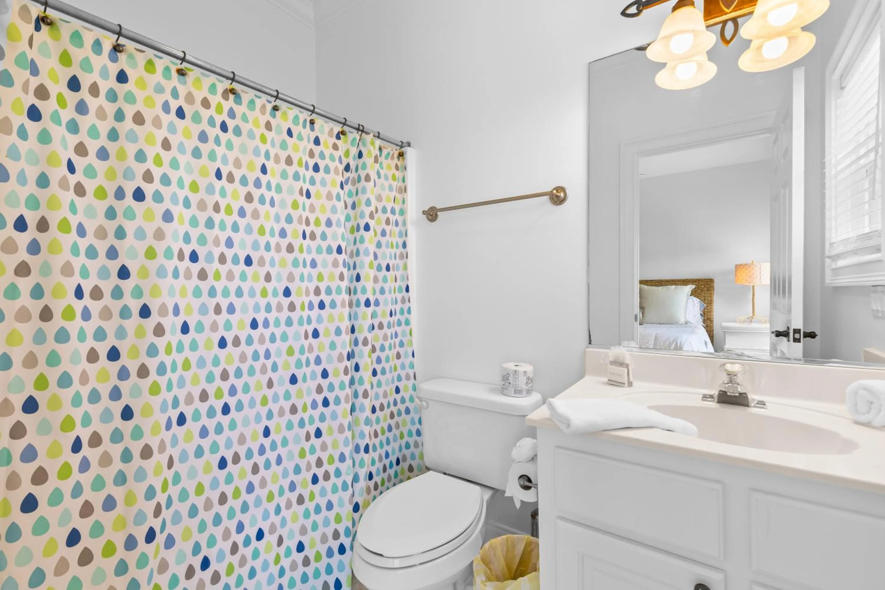 Shower in 3 Summer Dunes - Classic Ocean View Beach House!